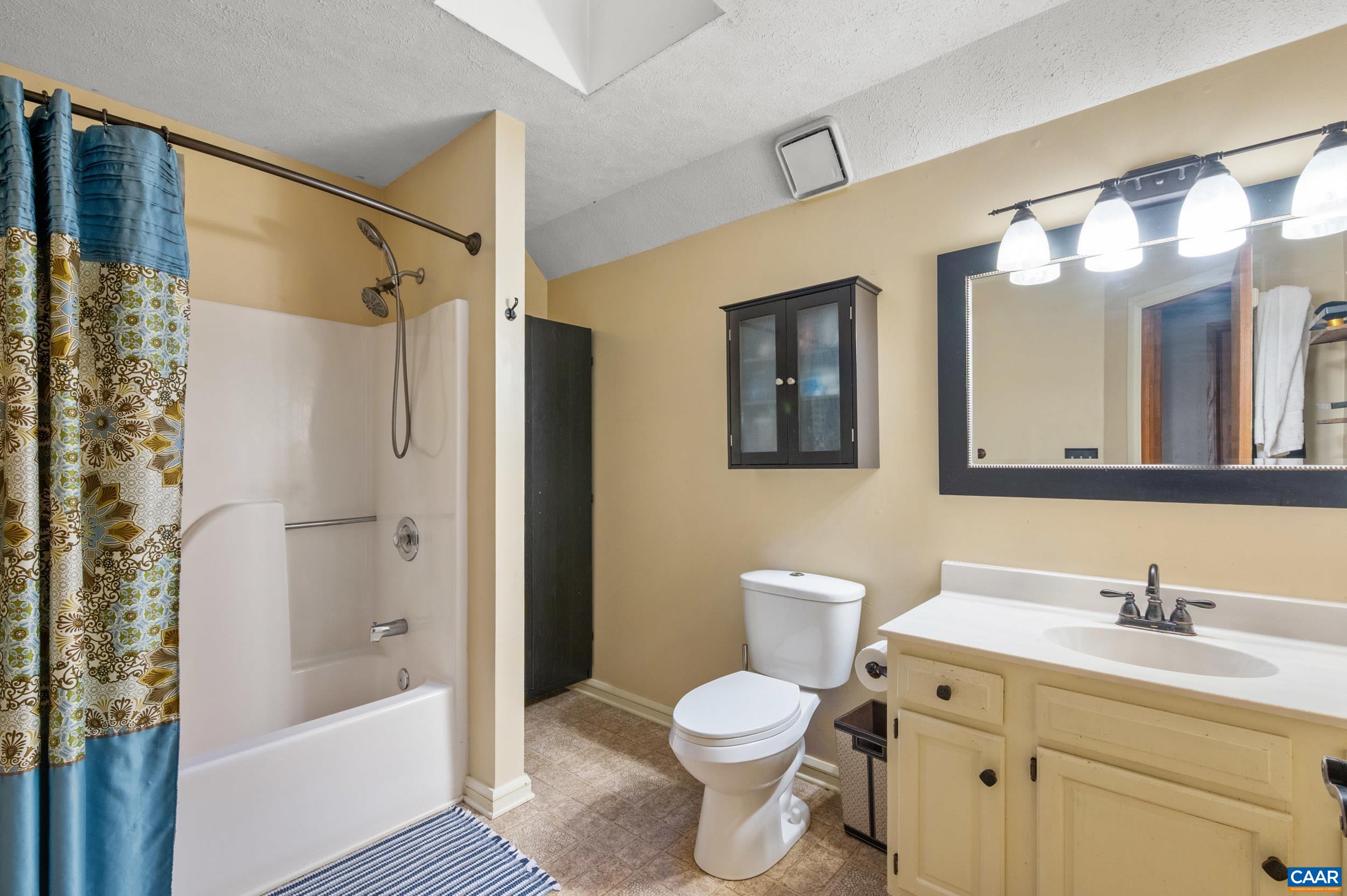 20 HARDWOOD RD, PALMYRA, Virginia 22963, 4 Bedrooms Bedrooms, ,3 BathroomsBathrooms,Residential,20 HARDWOOD RD,682947 MLS # 682947 20 HARDWOOD RD, PALMYRA, Virginia 22963, 4 Bedrooms Bedrooms, ,3 BathroomsBathrooms,Residential,20 HARDWOOD RD,682947 MLS # 682947