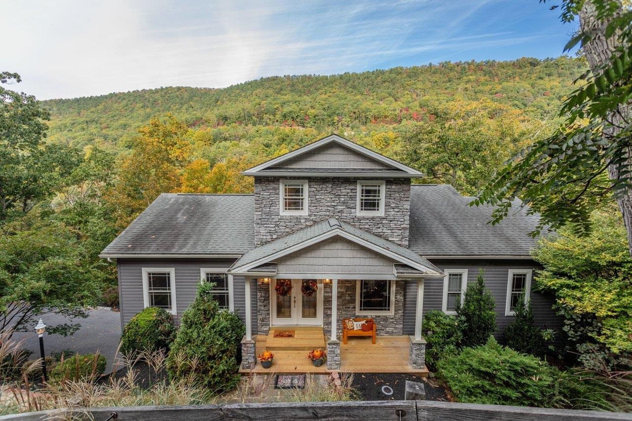 4981 NICKLAUS LN, MCGAHEYSVILLE, Virginia 22840, 5 Bedrooms Bedrooms, ,3 BathroomsBathrooms,Residential,Enjoy the Views! 5BR Home Overlooking Golf Course ,4981 NICKLAUS LN,682949 MLS # 682949 4981 NICKLAUS LN, MCGAHEYSVILLE, Virginia 22840, 5 Bedrooms Bedrooms, ,3 BathroomsBathrooms,Residential,Enjoy the Views! 5BR Home Overlooking Golf Course ,4981 NICKLAUS LN,682949 MLS # 682949