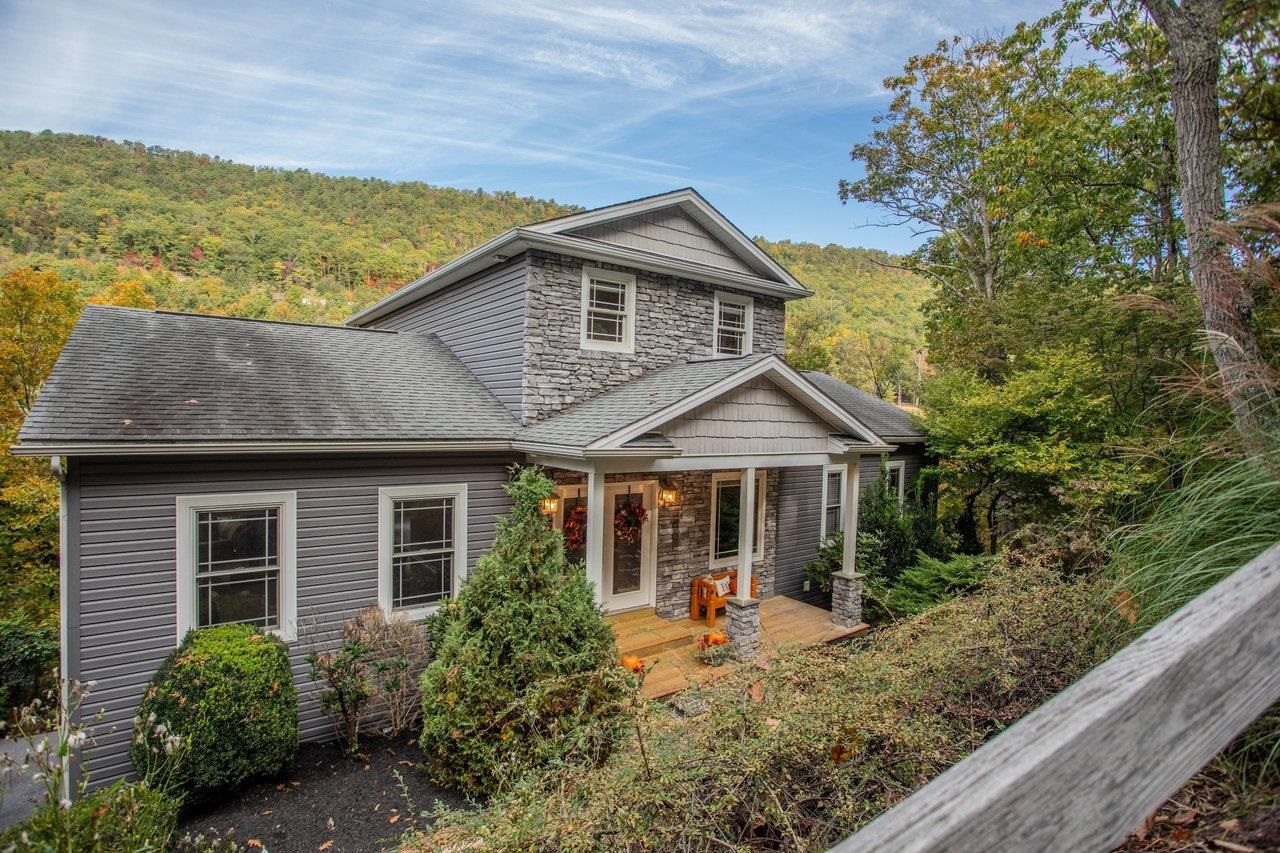 4981 NICKLAUS LN, MCGAHEYSVILLE, Virginia 22840, 5 Bedrooms Bedrooms, ,3 BathroomsBathrooms,Residential,Enjoy the Views! 5BR Home Overlooking Golf Course ,4981 NICKLAUS LN,682949 MLS # 682949 4981 NICKLAUS LN, MCGAHEYSVILLE, Virginia 22840, 5 Bedrooms Bedrooms, ,3 BathroomsBathrooms,Residential,Enjoy the Views! 5BR Home Overlooking Golf Course ,4981 NICKLAUS LN,682949 MLS # 682949