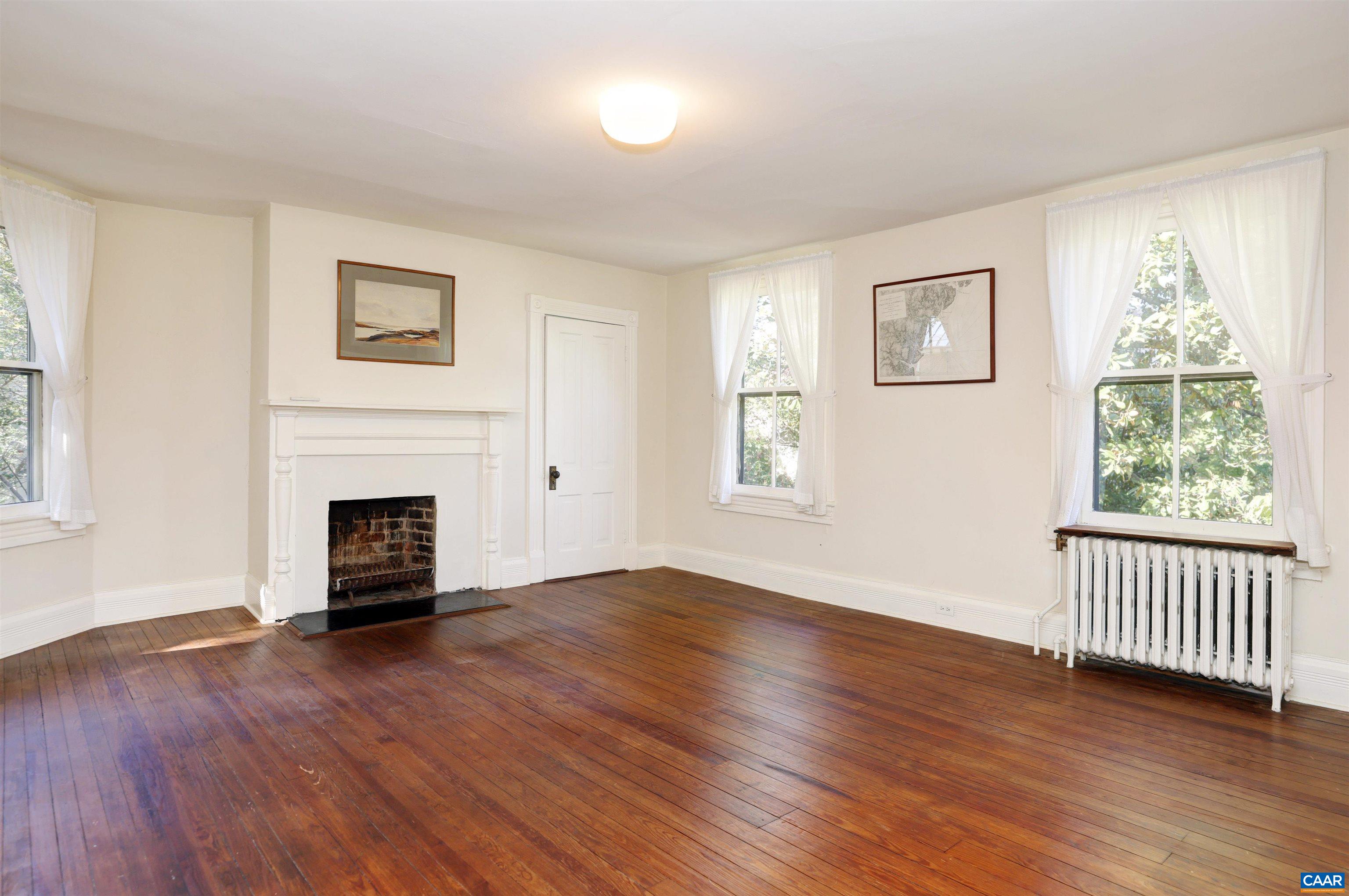 433 N 1ST ST, CHARLOTTESVILLE, Virginia 22902, 4 Bedrooms Bedrooms, ,2 BathroomsBathrooms,Residential,THE PERKINS HOUSE,433 N 1ST ST,682951 MLS # 682951 433 N 1ST ST, CHARLOTTESVILLE, Virginia 22902, 4 Bedrooms Bedrooms, ,2 BathroomsBathrooms,Residential,THE PERKINS HOUSE,433 N 1ST ST,682951 MLS # 682951