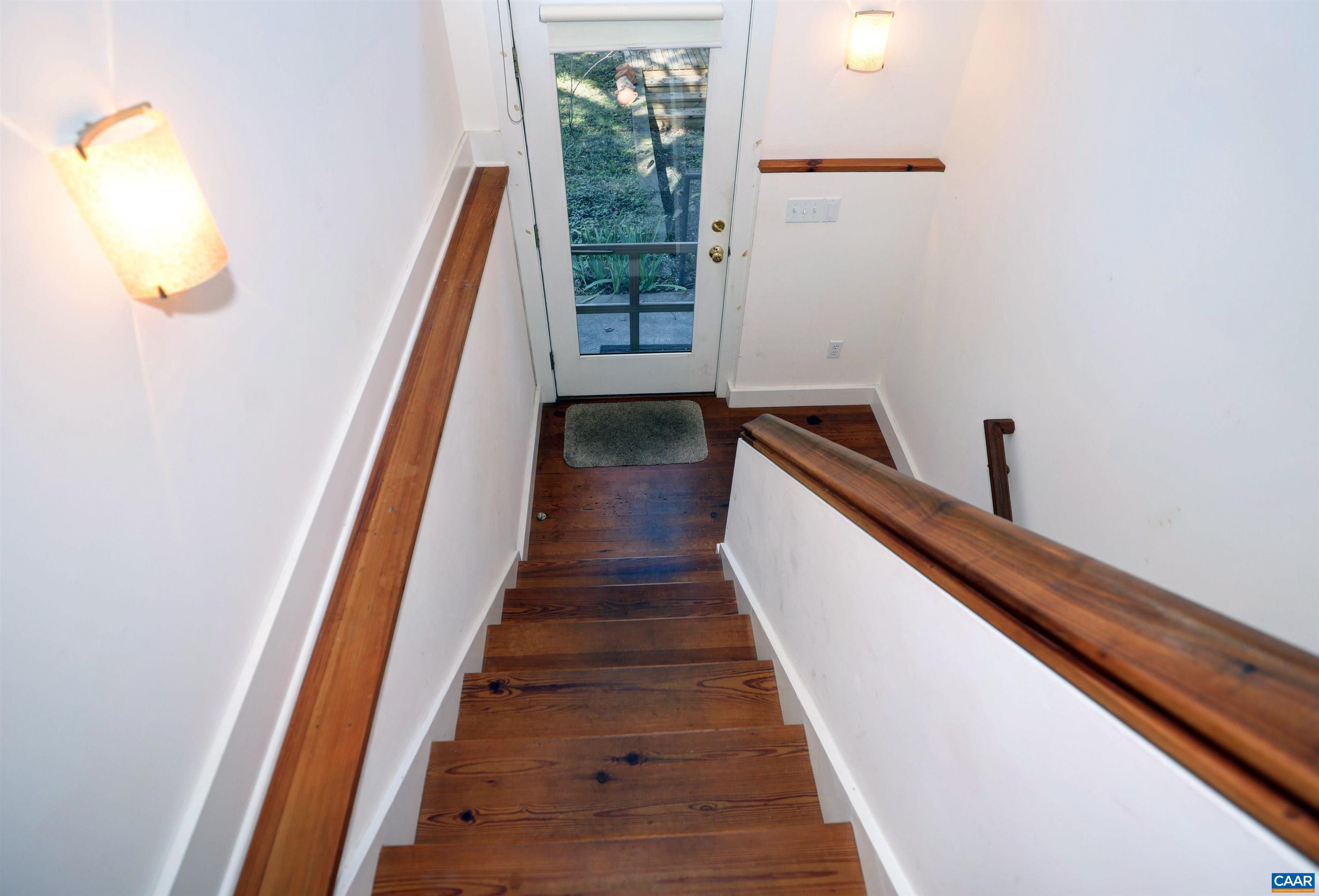 433 N 1ST ST, CHARLOTTESVILLE, Virginia 22902, 4 Bedrooms Bedrooms, ,2 BathroomsBathrooms,Residential,THE PERKINS HOUSE,433 N 1ST ST,682951 MLS # 682951 433 N 1ST ST, CHARLOTTESVILLE, Virginia 22902, 4 Bedrooms Bedrooms, ,2 BathroomsBathrooms,Residential,THE PERKINS HOUSE,433 N 1ST ST,682951 MLS # 682951