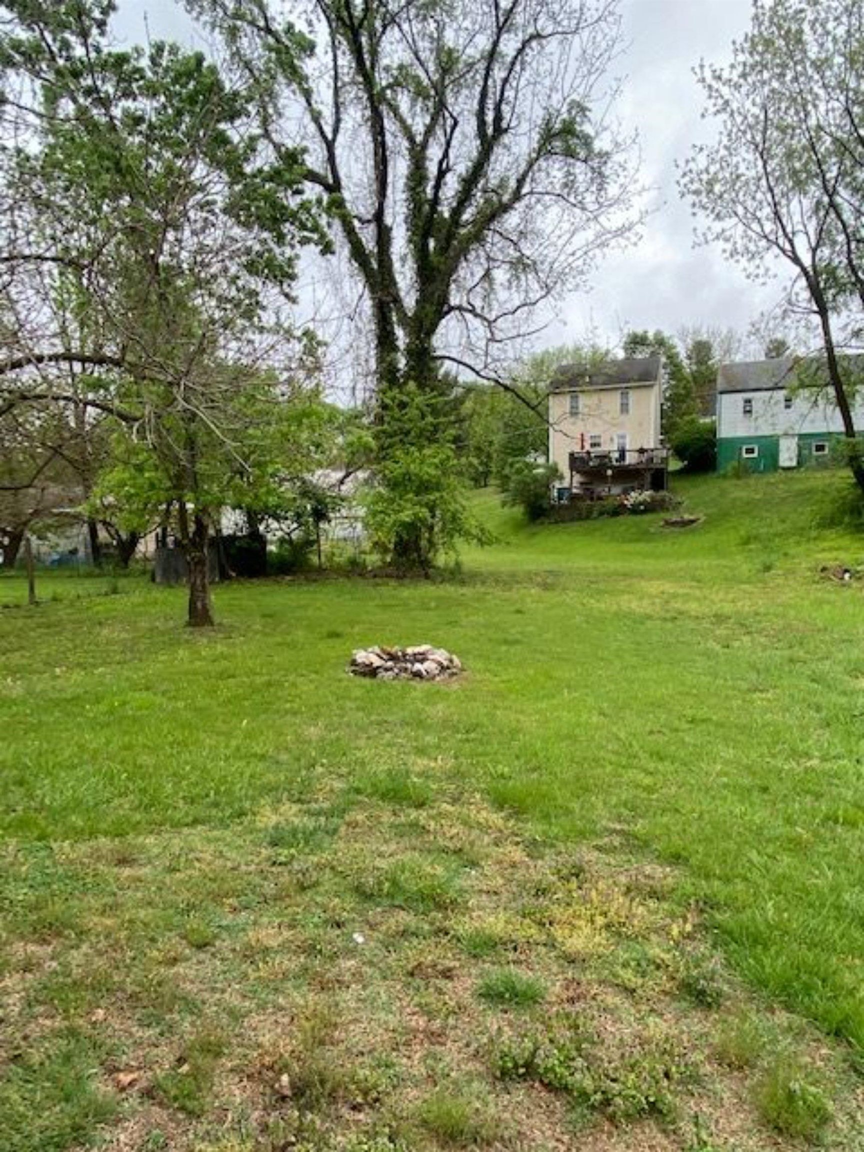 617 GRUBERT AVE, STAUNTON, Virginia 24401, 2 Bedrooms Bedrooms, ,1 BathroomBathrooms,Residential,617 GRUBERT AVE,682968 MLS # 682968 617 GRUBERT AVE, STAUNTON, Virginia 24401, 2 Bedrooms Bedrooms, ,1 BathroomBathrooms,Residential,617 GRUBERT AVE,682968 MLS # 682968