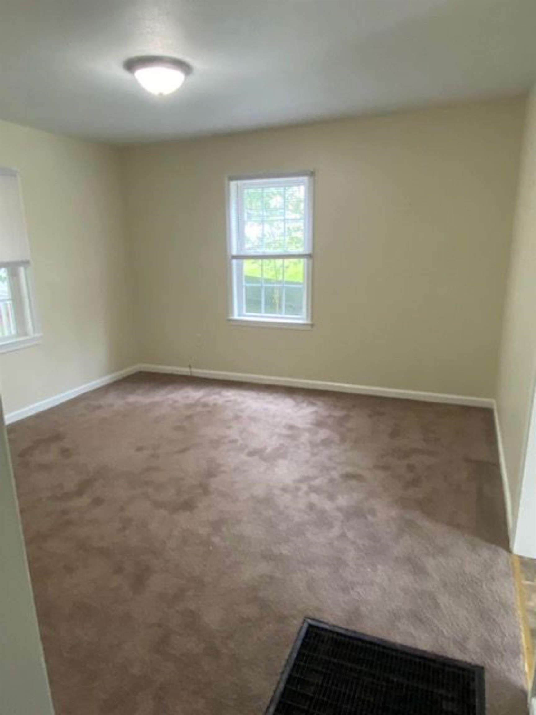 617 GRUBERT AVE, STAUNTON, Virginia 24401, 2 Bedrooms Bedrooms, ,1 BathroomBathrooms,Residential,617 GRUBERT AVE,682968 MLS # 682968 617 GRUBERT AVE, STAUNTON, Virginia 24401, 2 Bedrooms Bedrooms, ,1 BathroomBathrooms,Residential,617 GRUBERT AVE,682968 MLS # 682968