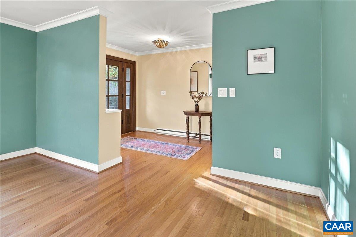 303 RAINBOW DR, STAUNTON, Virginia 24401, 3 Bedrooms Bedrooms, ,2 BathroomsBathrooms,Residential,Updated Rainbow Rancher,303 RAINBOW DR,682841 MLS # 682841 303 RAINBOW DR, STAUNTON, Virginia 24401, 3 Bedrooms Bedrooms, ,2 BathroomsBathrooms,Residential,Updated Rainbow Rancher,303 RAINBOW DR,682841 MLS # 682841