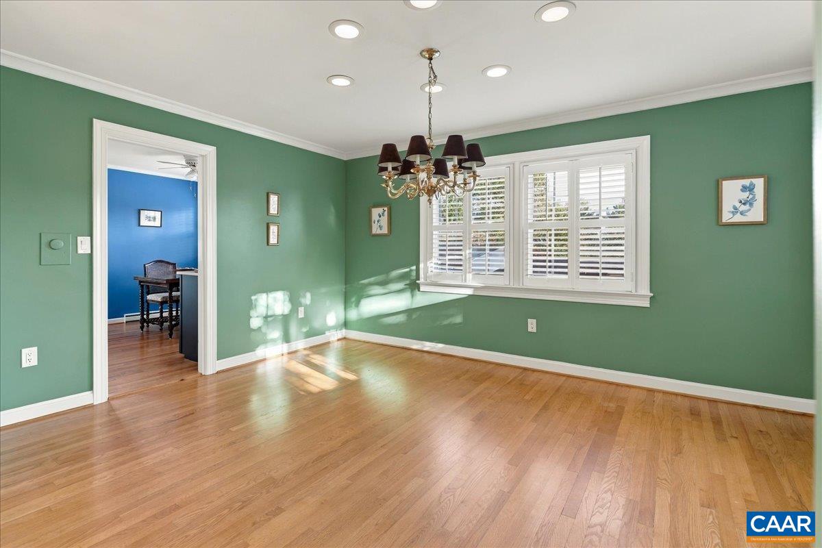 303 RAINBOW DR, STAUNTON, Virginia 24401, 3 Bedrooms Bedrooms, ,2 BathroomsBathrooms,Residential,Updated Rainbow Rancher,303 RAINBOW DR,682841 MLS # 682841 303 RAINBOW DR, STAUNTON, Virginia 24401, 3 Bedrooms Bedrooms, ,2 BathroomsBathrooms,Residential,Updated Rainbow Rancher,303 RAINBOW DR,682841 MLS # 682841