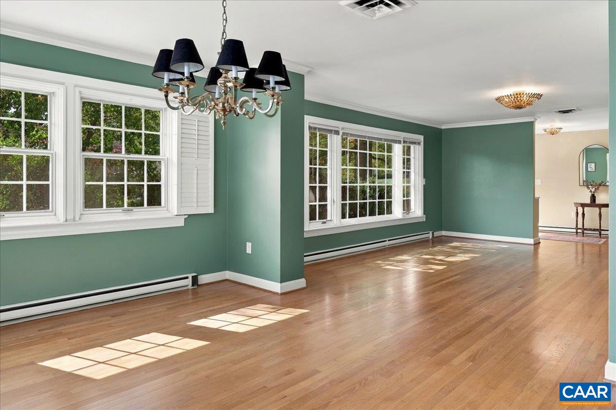 303 RAINBOW DR, STAUNTON, Virginia 24401, 3 Bedrooms Bedrooms, ,2 BathroomsBathrooms,Residential,Updated Rainbow Rancher,303 RAINBOW DR,682841 MLS # 682841 303 RAINBOW DR, STAUNTON, Virginia 24401, 3 Bedrooms Bedrooms, ,2 BathroomsBathrooms,Residential,Updated Rainbow Rancher,303 RAINBOW DR,682841 MLS # 682841