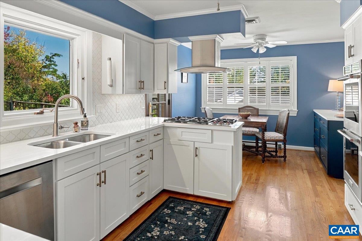 303 RAINBOW DR, STAUNTON, Virginia 24401, 3 Bedrooms Bedrooms, ,2 BathroomsBathrooms,Residential,Updated Rainbow Rancher,303 RAINBOW DR,682841 MLS # 682841 303 RAINBOW DR, STAUNTON, Virginia 24401, 3 Bedrooms Bedrooms, ,2 BathroomsBathrooms,Residential,Updated Rainbow Rancher,303 RAINBOW DR,682841 MLS # 682841