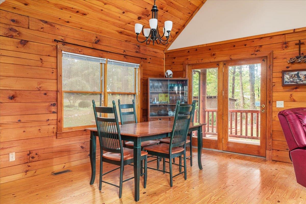 1401 YAGERS RD, LURAY, Virginia 22835, 3 Bedrooms Bedrooms, ,3 BathroomsBathrooms,Residential,1401 YAGERS RD,682873 MLS # 682873 1401 YAGERS RD, LURAY, Virginia 22835, 3 Bedrooms Bedrooms, ,3 BathroomsBathrooms,Residential,1401 YAGERS RD,682873 MLS # 682873