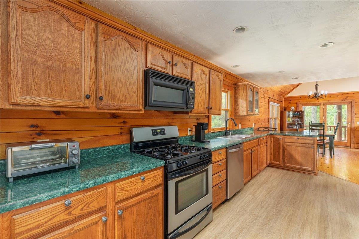 1401 YAGERS RD, LURAY, Virginia 22835, 3 Bedrooms Bedrooms, ,3 BathroomsBathrooms,Residential,1401 YAGERS RD,682873 MLS # 682873 1401 YAGERS RD, LURAY, Virginia 22835, 3 Bedrooms Bedrooms, ,3 BathroomsBathrooms,Residential,1401 YAGERS RD,682873 MLS # 682873