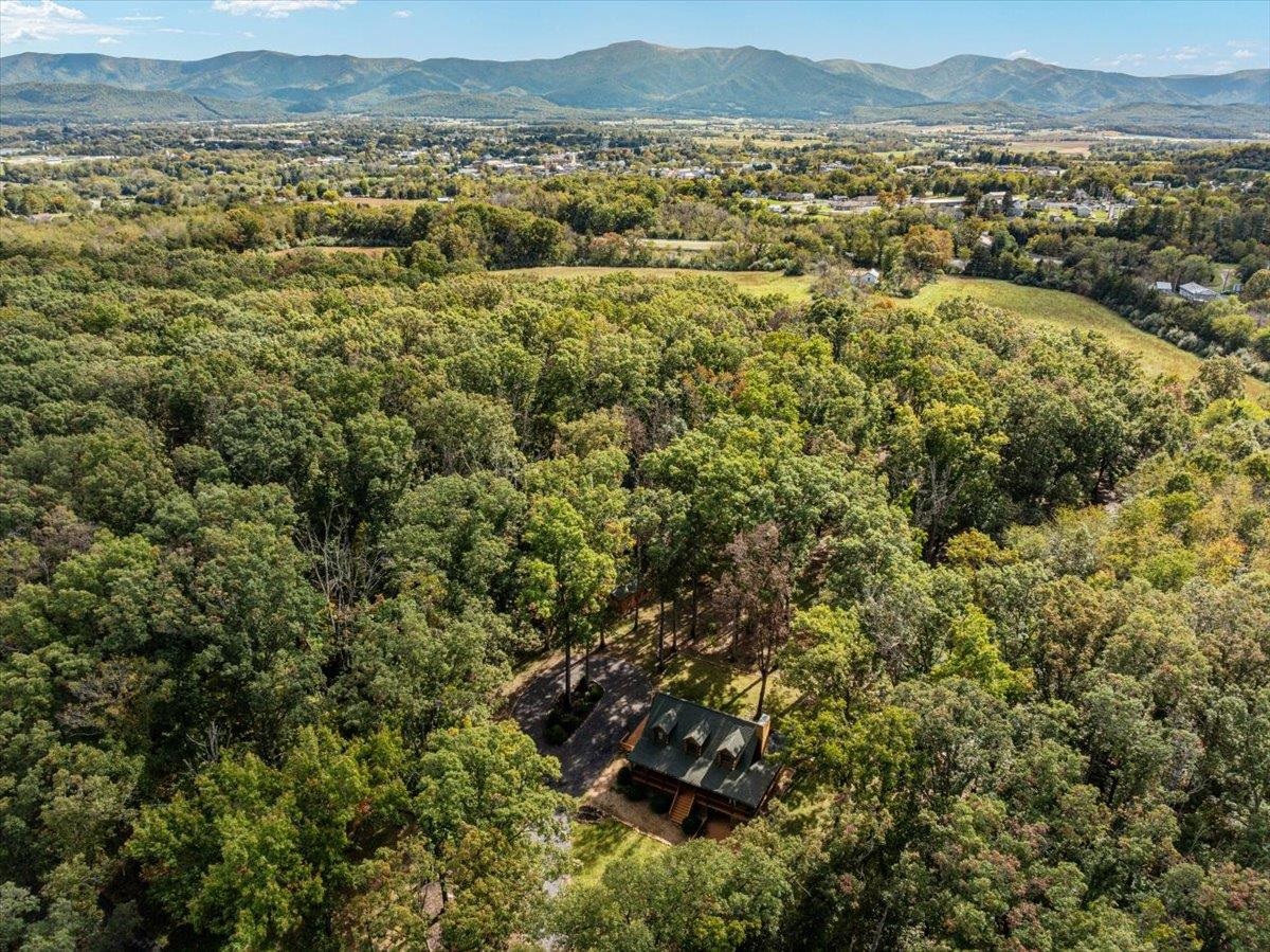 1401 YAGERS RD, LURAY, Virginia 22835, 3 Bedrooms Bedrooms, ,3 BathroomsBathrooms,Residential,1401 YAGERS RD,682873 MLS # 682873 1401 YAGERS RD, LURAY, Virginia 22835, 3 Bedrooms Bedrooms, ,3 BathroomsBathrooms,Residential,1401 YAGERS RD,682873 MLS # 682873