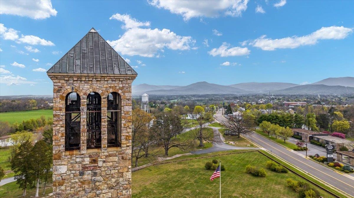 1401 YAGERS RD, LURAY, Virginia 22835, 3 Bedrooms Bedrooms, ,3 BathroomsBathrooms,Residential,1401 YAGERS RD,682873 MLS # 682873 1401 YAGERS RD, LURAY, Virginia 22835, 3 Bedrooms Bedrooms, ,3 BathroomsBathrooms,Residential,1401 YAGERS RD,682873 MLS # 682873