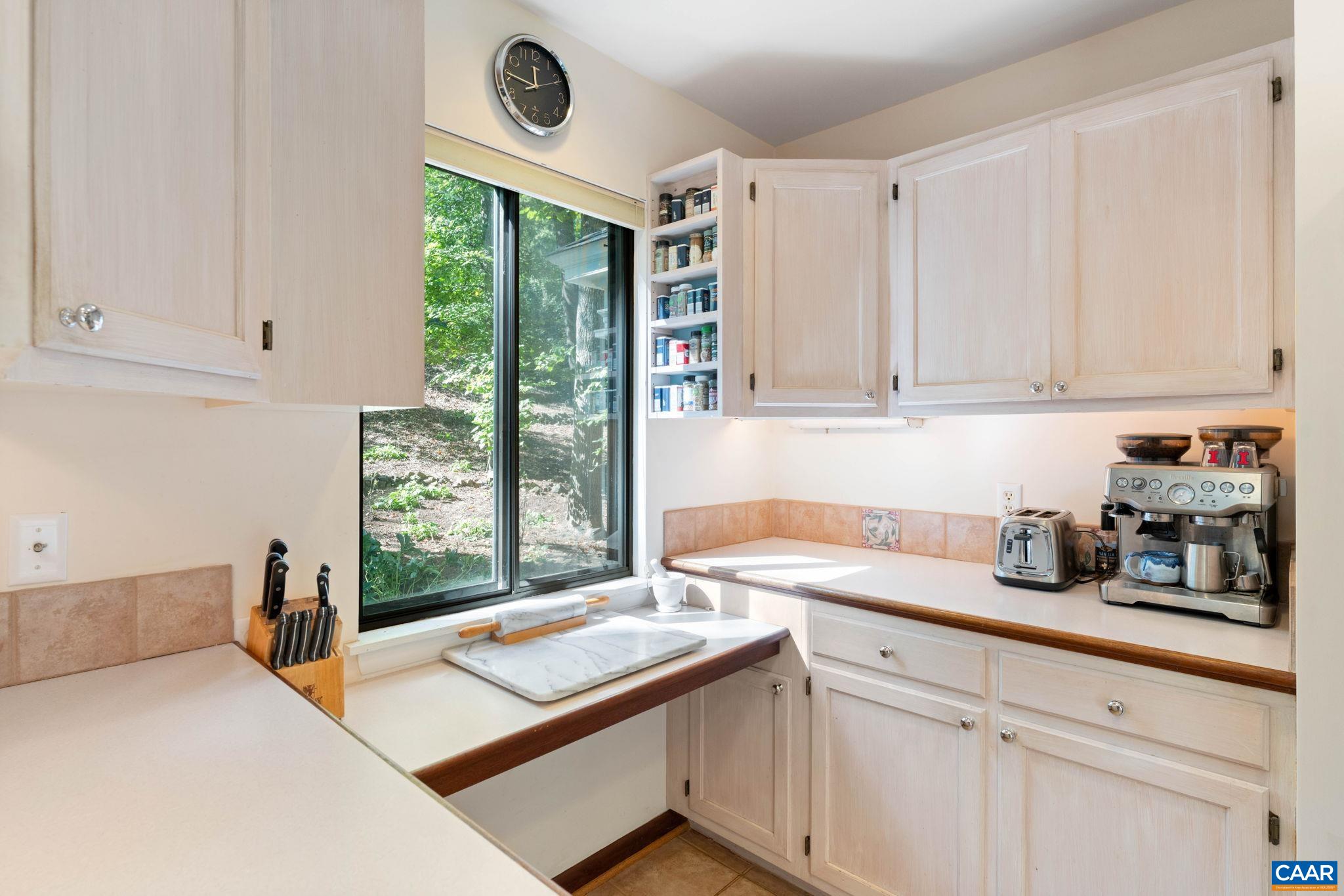 1665 BRANDYWINE DR, CHARLOTTESVILLE, Virginia 22901, 4 Bedrooms Bedrooms, ,4 BathroomsBathrooms,Residential,1665 BRANDYWINE DR,682910 MLS # 682910 1665 BRANDYWINE DR, CHARLOTTESVILLE, Virginia 22901, 4 Bedrooms Bedrooms, ,4 BathroomsBathrooms,Residential,1665 BRANDYWINE DR,682910 MLS # 682910