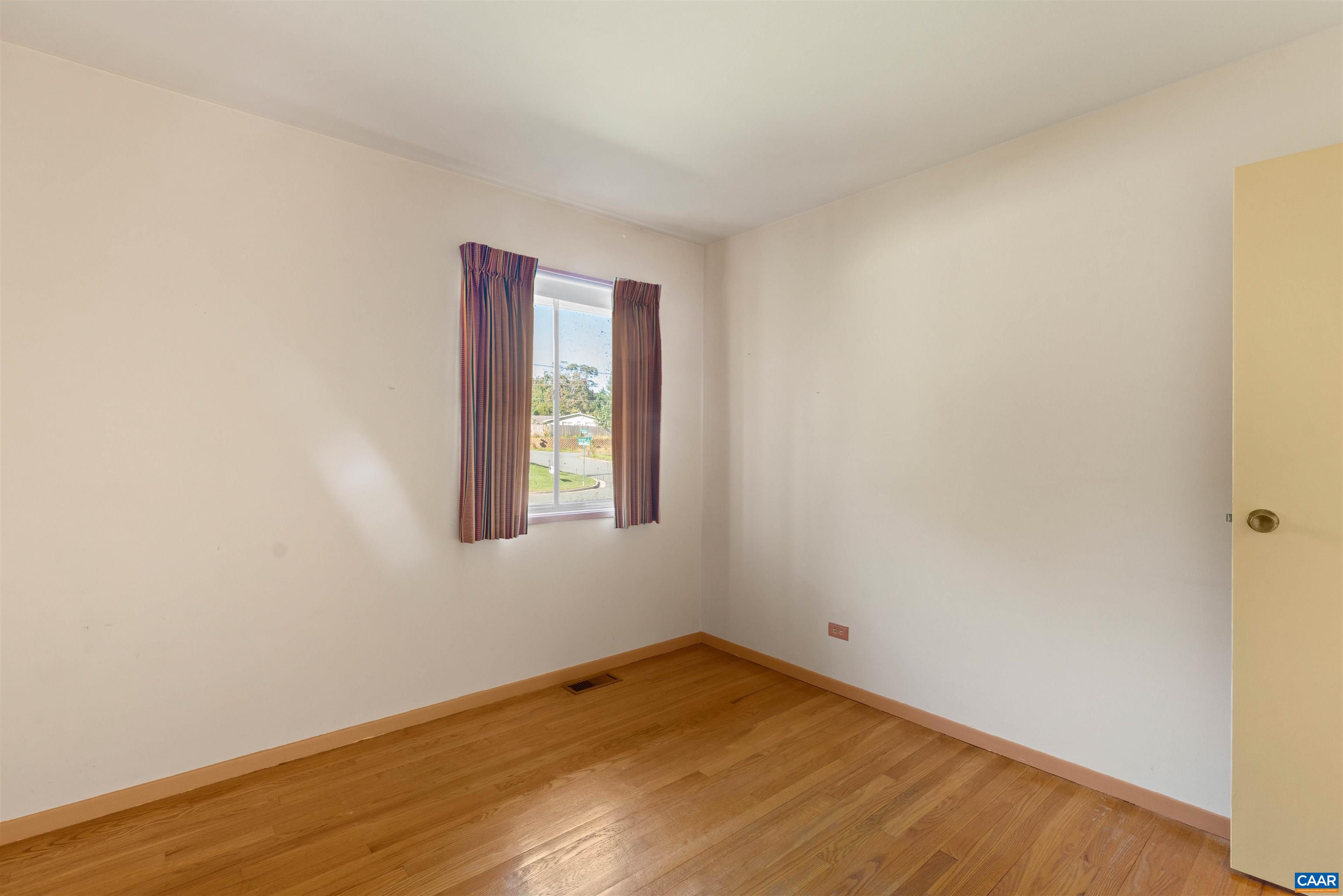 2220 DOMINION DR, CHARLOTTESVILLE, Virginia 22901, 4 Bedrooms Bedrooms, ,2 BathroomsBathrooms,Residential,2220 DOMINION DR,682994 MLS # 682994