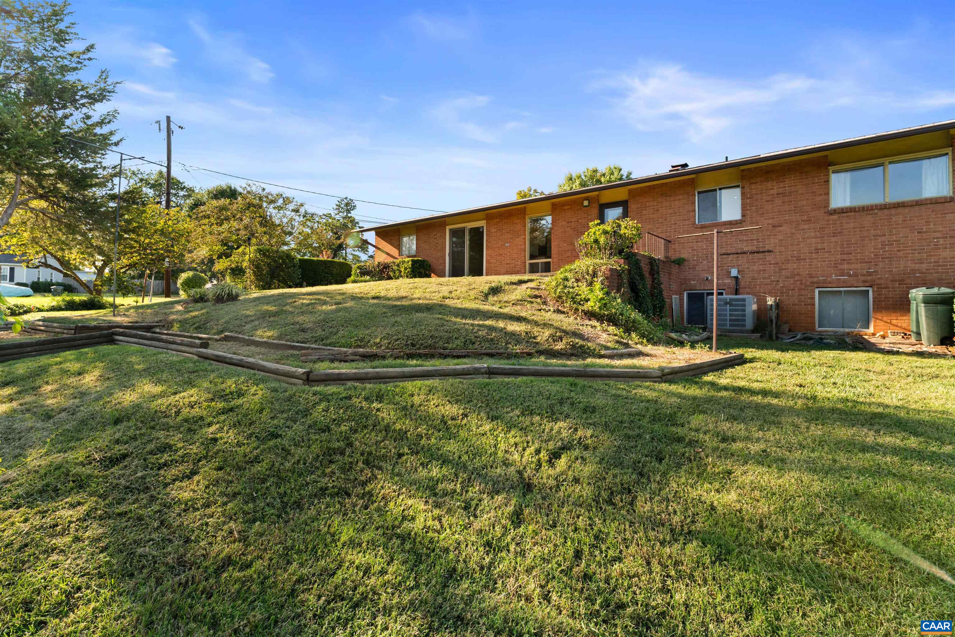 2220 DOMINION DR, CHARLOTTESVILLE, Virginia 22901, 4 Bedrooms Bedrooms, ,2 BathroomsBathrooms,Residential,2220 DOMINION DR,682994 MLS # 682994