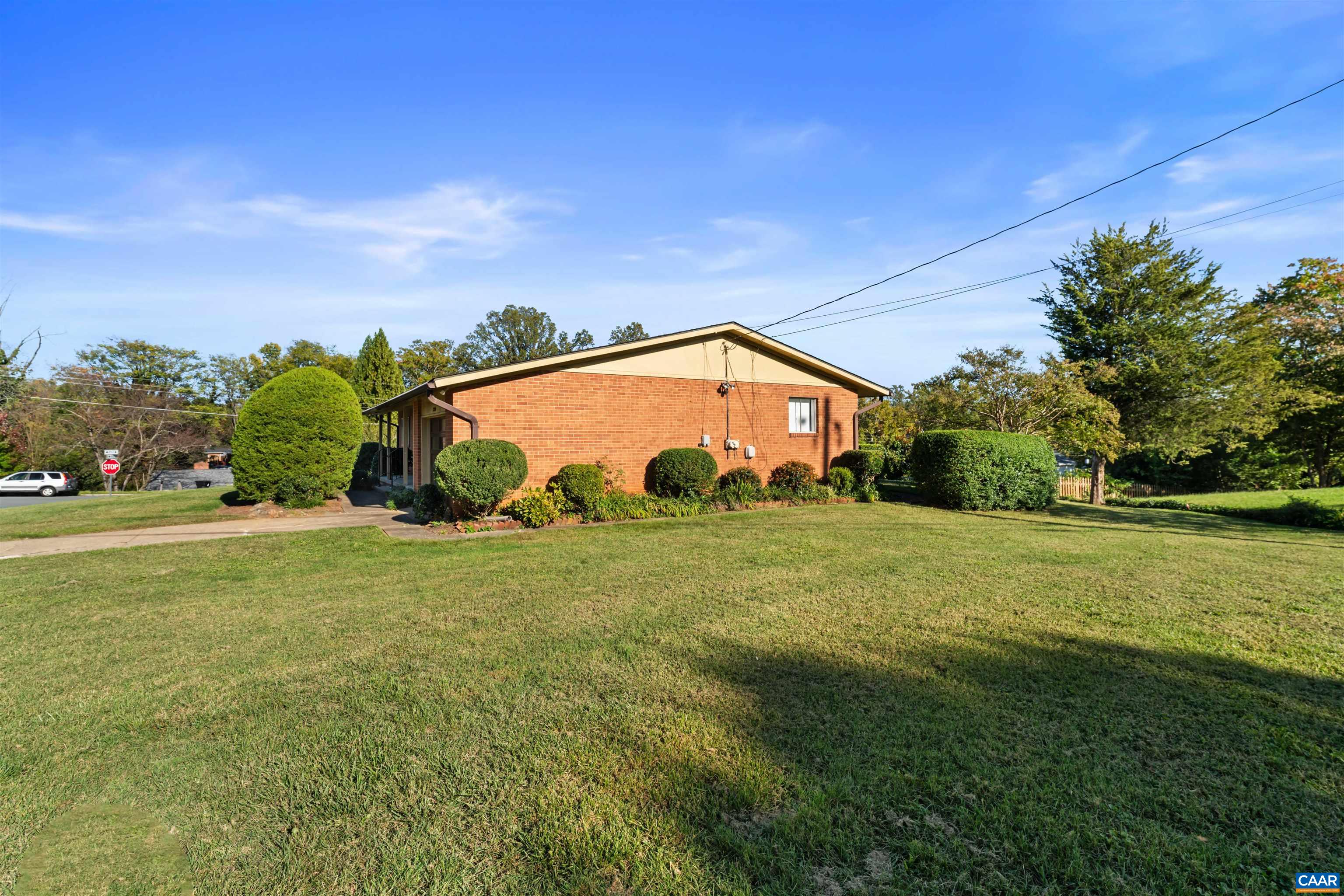 2220 DOMINION DR, CHARLOTTESVILLE, Virginia 22901, 4 Bedrooms Bedrooms, ,2 BathroomsBathrooms,Residential,2220 DOMINION DR,682994 MLS # 682994