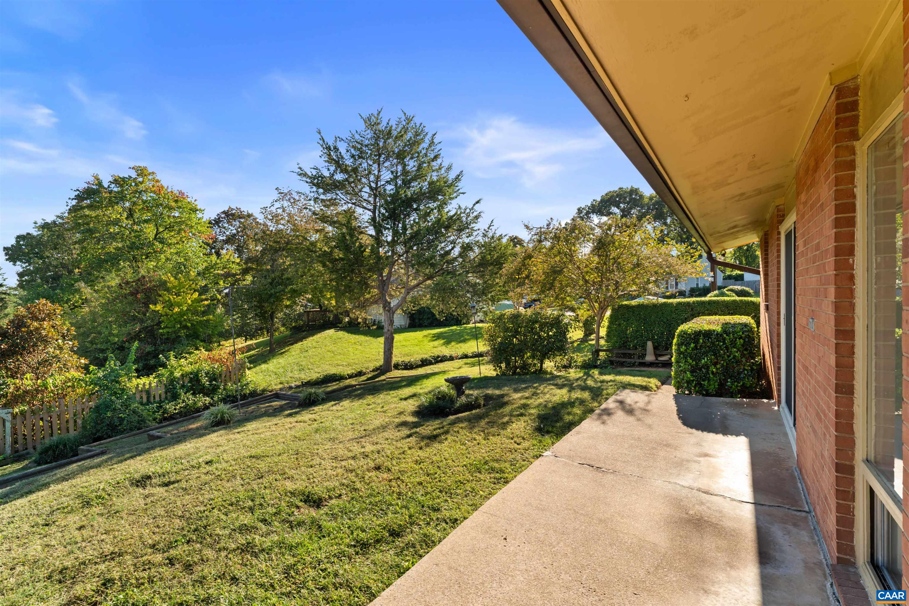 2220 DOMINION DR, CHARLOTTESVILLE, Virginia 22901, 4 Bedrooms Bedrooms, ,2 BathroomsBathrooms,Residential,2220 DOMINION DR,682994 MLS # 682994