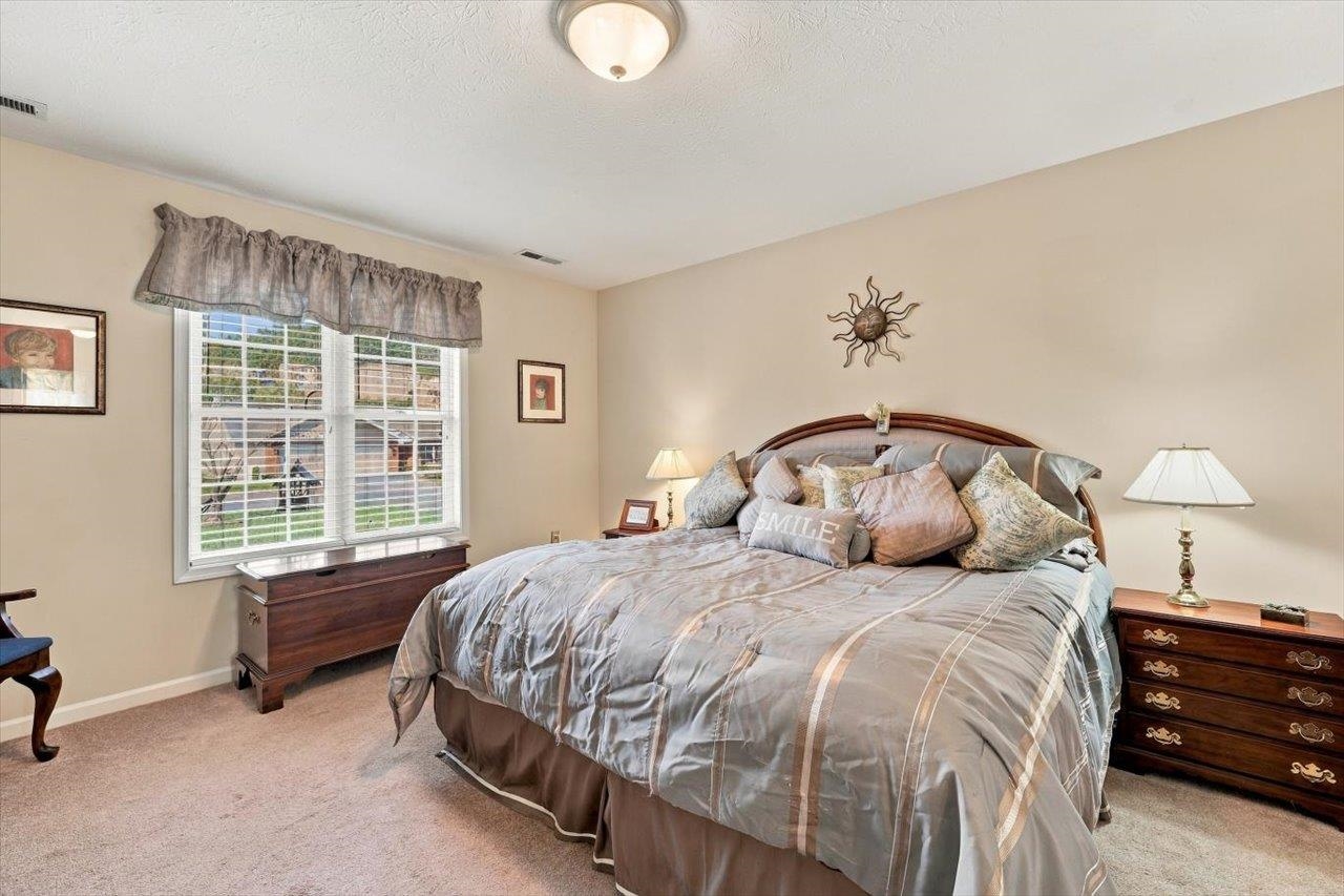 129 RED OAK DR, STAUNTON, Virginia 24401, 3 Bedrooms Bedrooms, ,2 BathroomsBathrooms,Residential,129 RED OAK DR,683001 MLS # 683001 129 RED OAK DR, STAUNTON, Virginia 24401, 3 Bedrooms Bedrooms, ,2 BathroomsBathrooms,Residential,129 RED OAK DR,683001 MLS # 683001