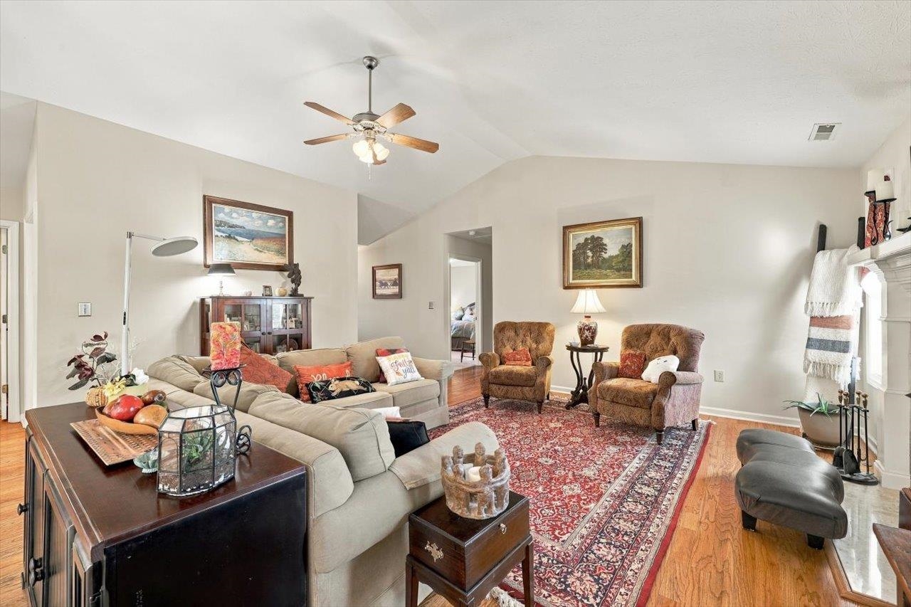 129 RED OAK DR, STAUNTON, Virginia 24401, 3 Bedrooms Bedrooms, ,2 BathroomsBathrooms,Residential,129 RED OAK DR,683001 MLS # 683001 129 RED OAK DR, STAUNTON, Virginia 24401, 3 Bedrooms Bedrooms, ,2 BathroomsBathrooms,Residential,129 RED OAK DR,683001 MLS # 683001