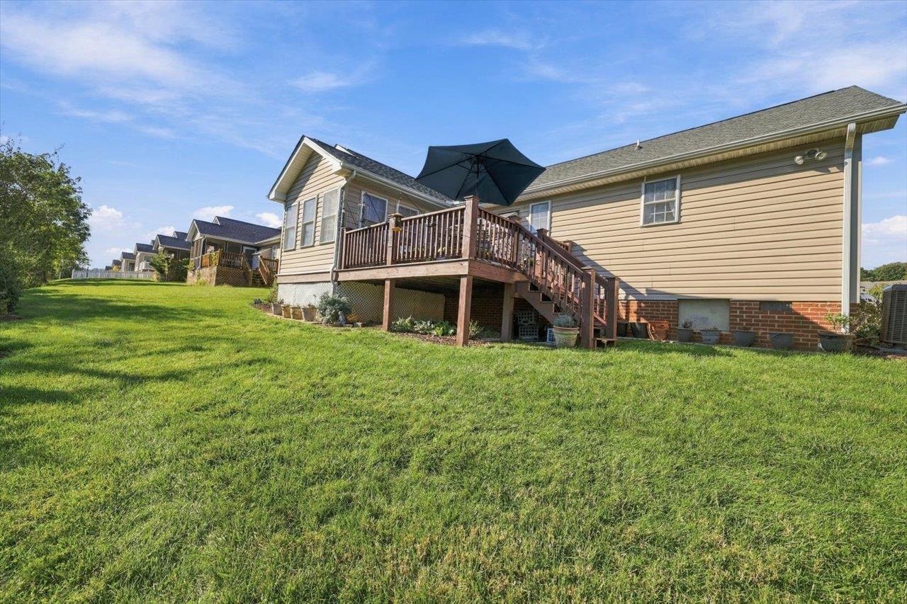 129 RED OAK DR, STAUNTON, Virginia 24401, 3 Bedrooms Bedrooms, ,2 BathroomsBathrooms,Residential,129 RED OAK DR,683001 MLS # 683001 129 RED OAK DR, STAUNTON, Virginia 24401, 3 Bedrooms Bedrooms, ,2 BathroomsBathrooms,Residential,129 RED OAK DR,683001 MLS # 683001