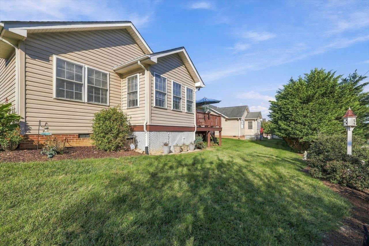 129 RED OAK DR, STAUNTON, Virginia 24401, 3 Bedrooms Bedrooms, ,2 BathroomsBathrooms,Residential,129 RED OAK DR,683001 MLS # 683001 129 RED OAK DR, STAUNTON, Virginia 24401, 3 Bedrooms Bedrooms, ,2 BathroomsBathrooms,Residential,129 RED OAK DR,683001 MLS # 683001