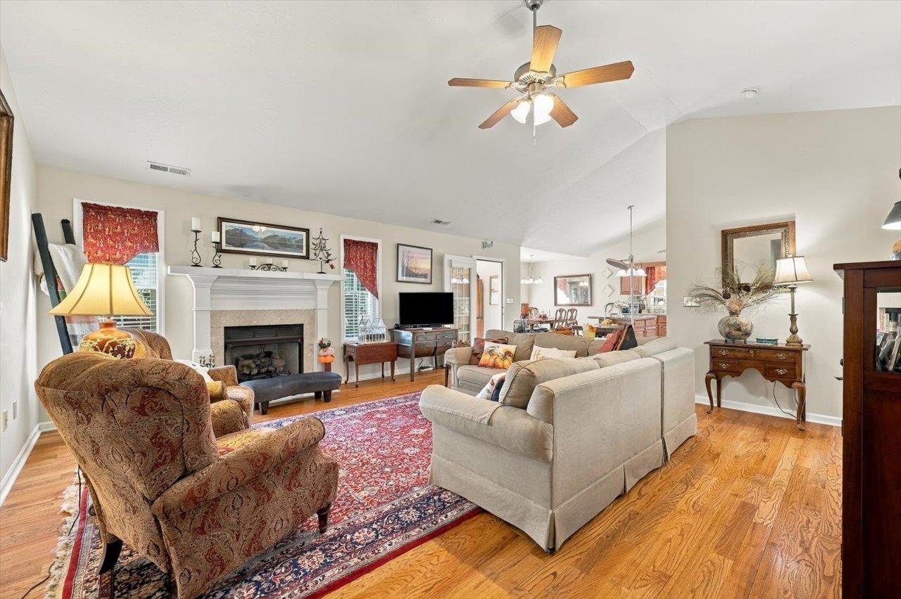 129 RED OAK DR, STAUNTON, Virginia 24401, 3 Bedrooms Bedrooms, ,2 BathroomsBathrooms,Residential,129 RED OAK DR,683001 MLS # 683001 129 RED OAK DR, STAUNTON, Virginia 24401, 3 Bedrooms Bedrooms, ,2 BathroomsBathrooms,Residential,129 RED OAK DR,683001 MLS # 683001