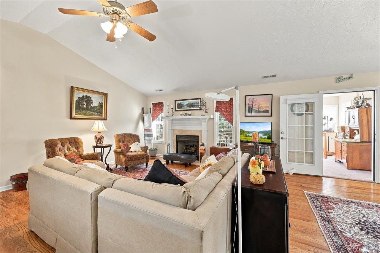 129 RED OAK DR, STAUNTON, Virginia 24401, 3 Bedrooms Bedrooms, ,2 BathroomsBathrooms,Residential,129 RED OAK DR,683001 MLS # 683001 129 RED OAK DR, STAUNTON, Virginia 24401, 3 Bedrooms Bedrooms, ,2 BathroomsBathrooms,Residential,129 RED OAK DR,683001 MLS # 683001