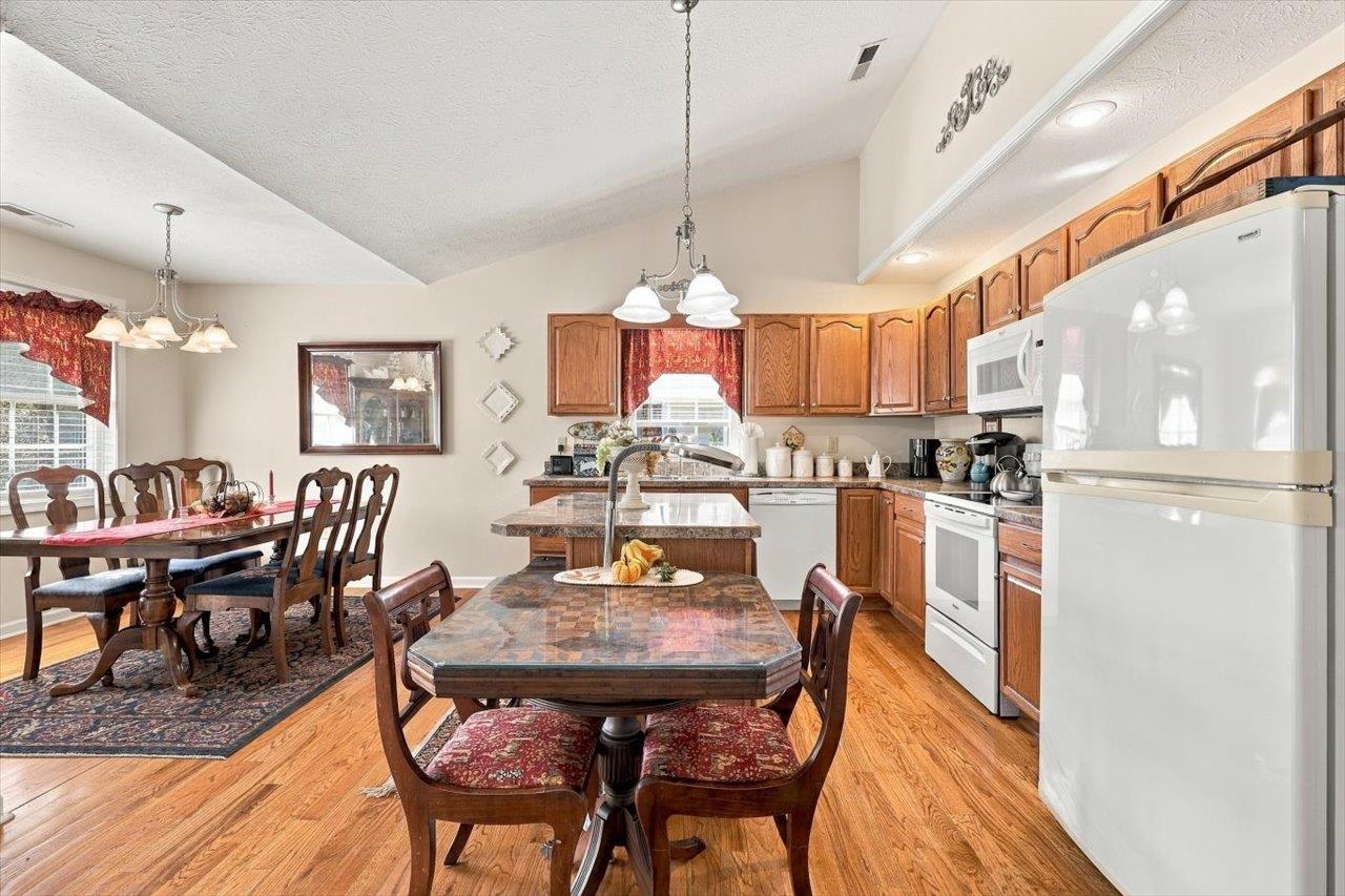 129 RED OAK DR, STAUNTON, Virginia 24401, 3 Bedrooms Bedrooms, ,2 BathroomsBathrooms,Residential,129 RED OAK DR,683001 MLS # 683001 129 RED OAK DR, STAUNTON, Virginia 24401, 3 Bedrooms Bedrooms, ,2 BathroomsBathrooms,Residential,129 RED OAK DR,683001 MLS # 683001
