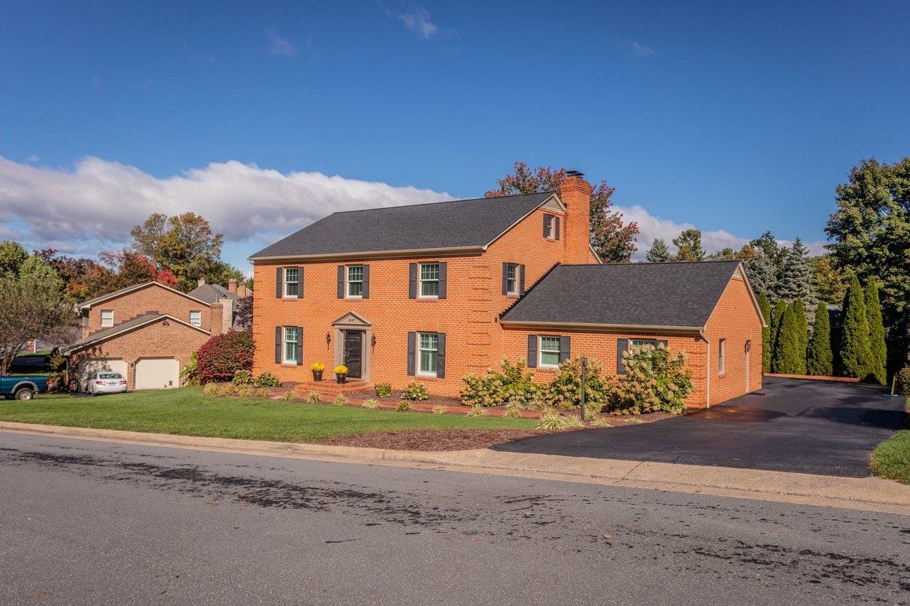 247 DIVOT DR, HARRISONBURG, Virginia 22801, 4 Bedrooms Bedrooms, ,4 BathroomsBathrooms,Residential,247 DIVOT DR,683002 MLS # 683002 247 DIVOT DR, HARRISONBURG, Virginia 22801, 4 Bedrooms Bedrooms, ,4 BathroomsBathrooms,Residential,247 DIVOT DR,683002 MLS # 683002
