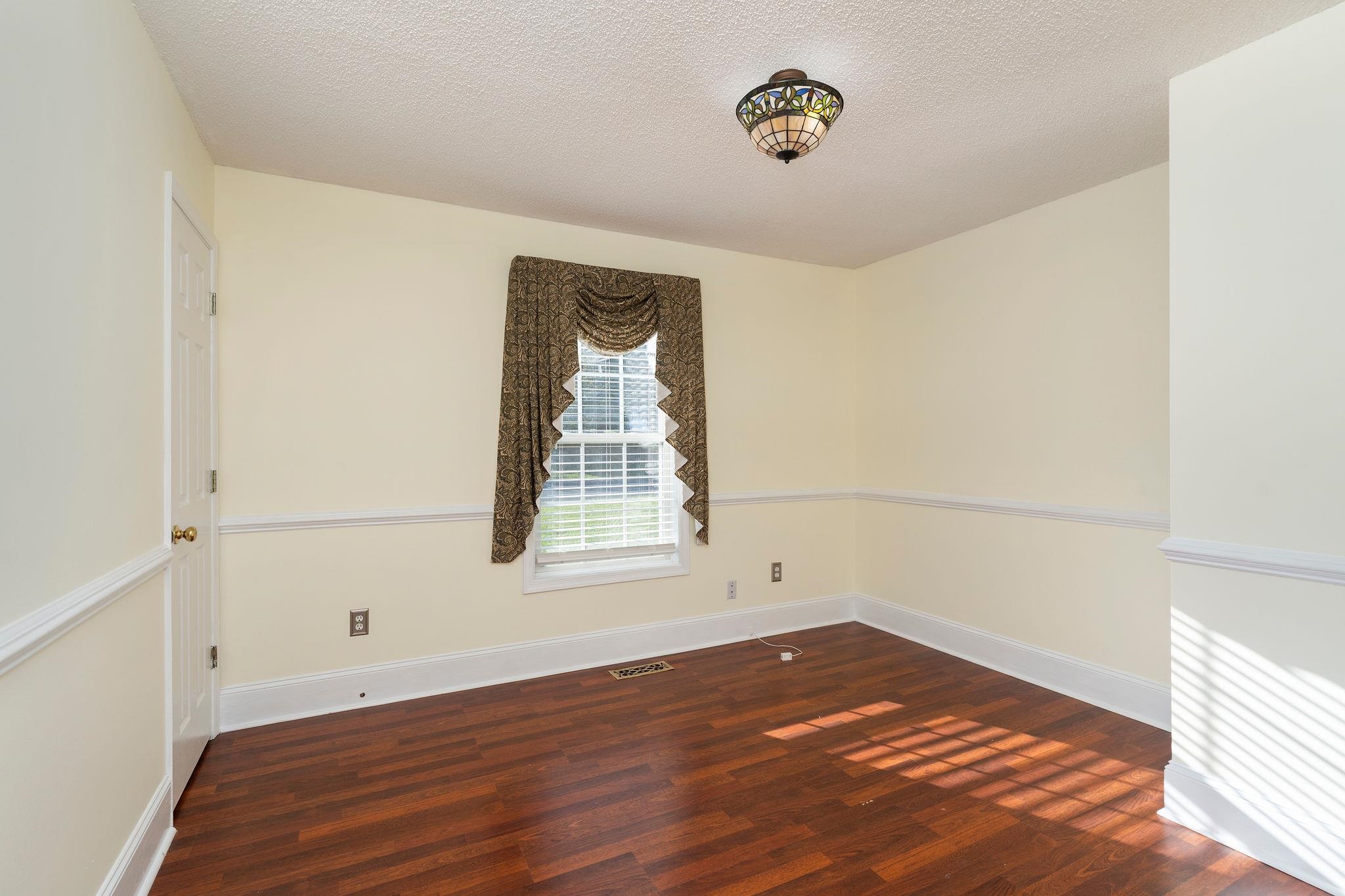 101 JOY LN, FISHERSVILLE, Virginia 22939, 4 Bedrooms Bedrooms, ,3 BathroomsBathrooms,Residential,101 JOY LN,683003 MLS # 683003 101 JOY LN, FISHERSVILLE, Virginia 22939, 4 Bedrooms Bedrooms, ,3 BathroomsBathrooms,Residential,101 JOY LN,683003 MLS # 683003