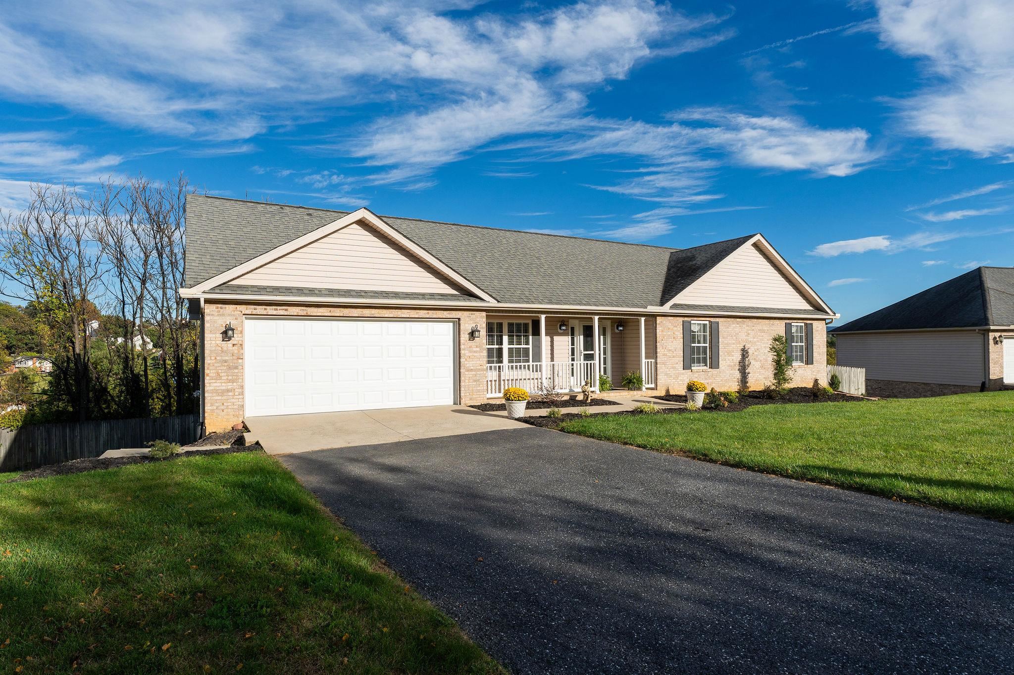 101 JOY LN, FISHERSVILLE, Virginia 22939, 4 Bedrooms Bedrooms, ,3 BathroomsBathrooms,Residential,101 JOY LN,683003 MLS # 683003 101 JOY LN, FISHERSVILLE, Virginia 22939, 4 Bedrooms Bedrooms, ,3 BathroomsBathrooms,Residential,101 JOY LN,683003 MLS # 683003