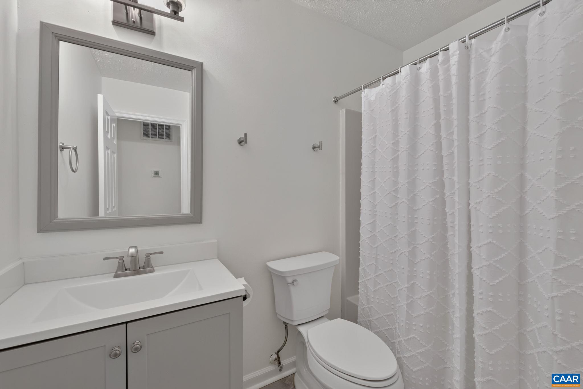293 JONQUIL RD, RUCKERSVILLE, Virginia 22968, 4 Bedrooms Bedrooms, ,3 BathroomsBathrooms,Residential,293 JONQUIL RD,683010 MLS # 683010 293 JONQUIL RD, RUCKERSVILLE, Virginia 22968, 4 Bedrooms Bedrooms, ,3 BathroomsBathrooms,Residential,293 JONQUIL RD,683010 MLS # 683010