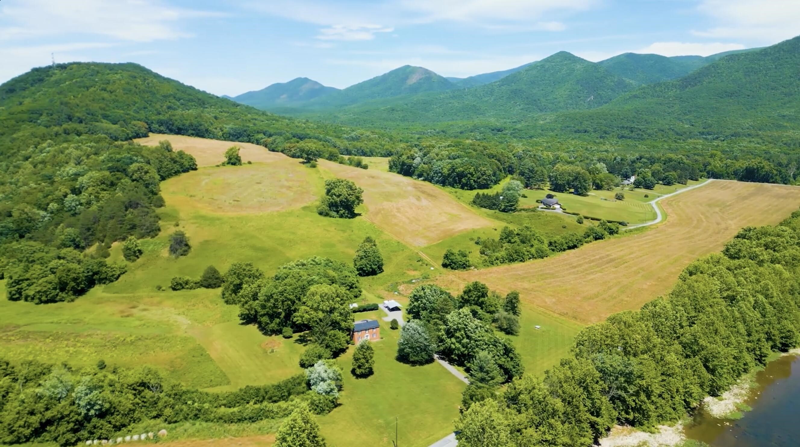 Enjoy views of the unbroken chain of the Blue Ridge Mountains. Enjoy views of the unbroken chain of the Blue Ridge Mountains.