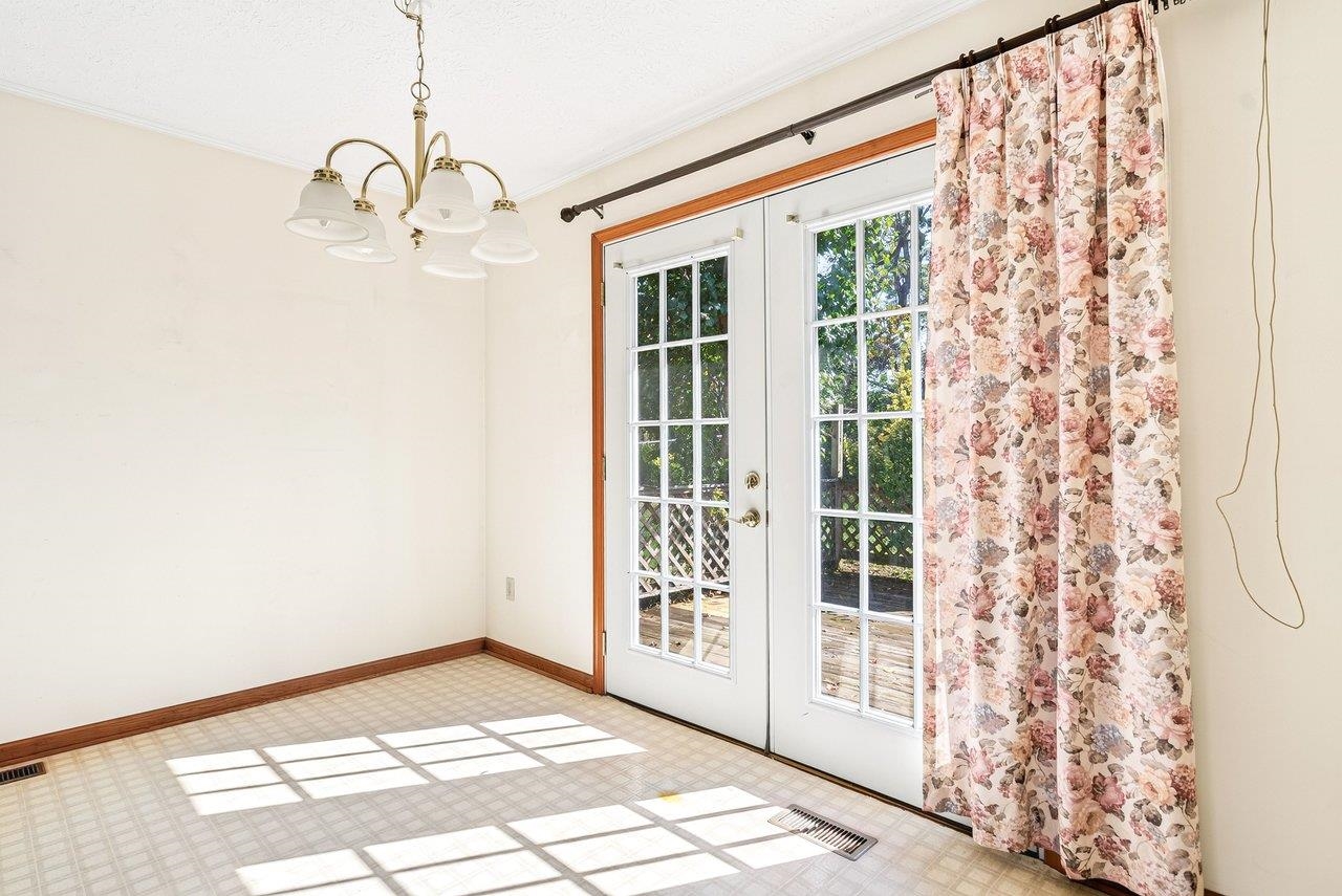 1154 STUART ST, HARRISONBURG, Virginia 22802, 3 Bedrooms Bedrooms, ,1 BathroomBathrooms,Residential,1154 STUART ST,682856 MLS # 682856 1154 STUART ST, HARRISONBURG, Virginia 22802, 3 Bedrooms Bedrooms, ,1 BathroomBathrooms,Residential,1154 STUART ST,682856 MLS # 682856