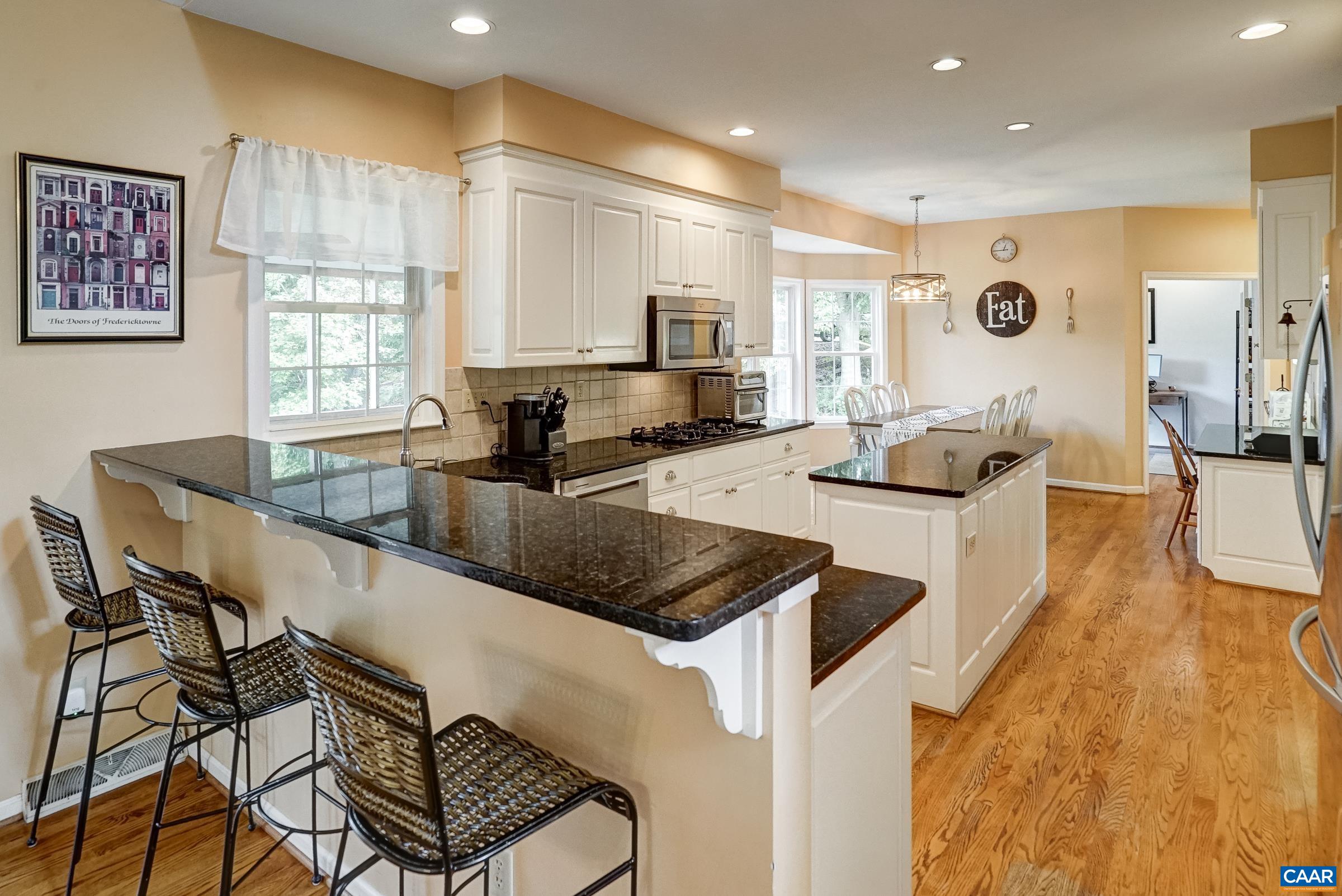 Kitchen with Granite Countertops Kitchen with Granite Countertops