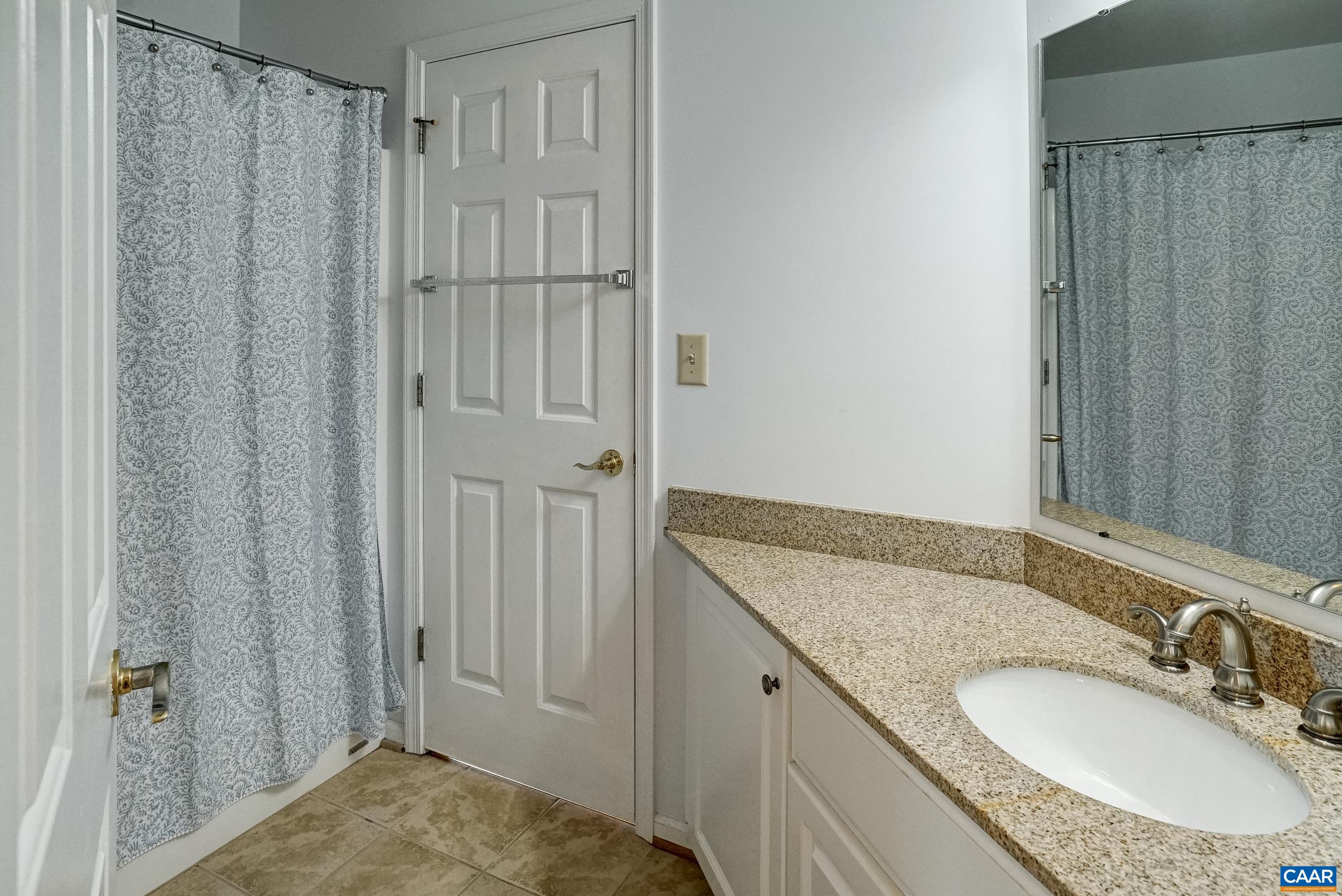 Full Guest Bathroom Full Guest Bathroom