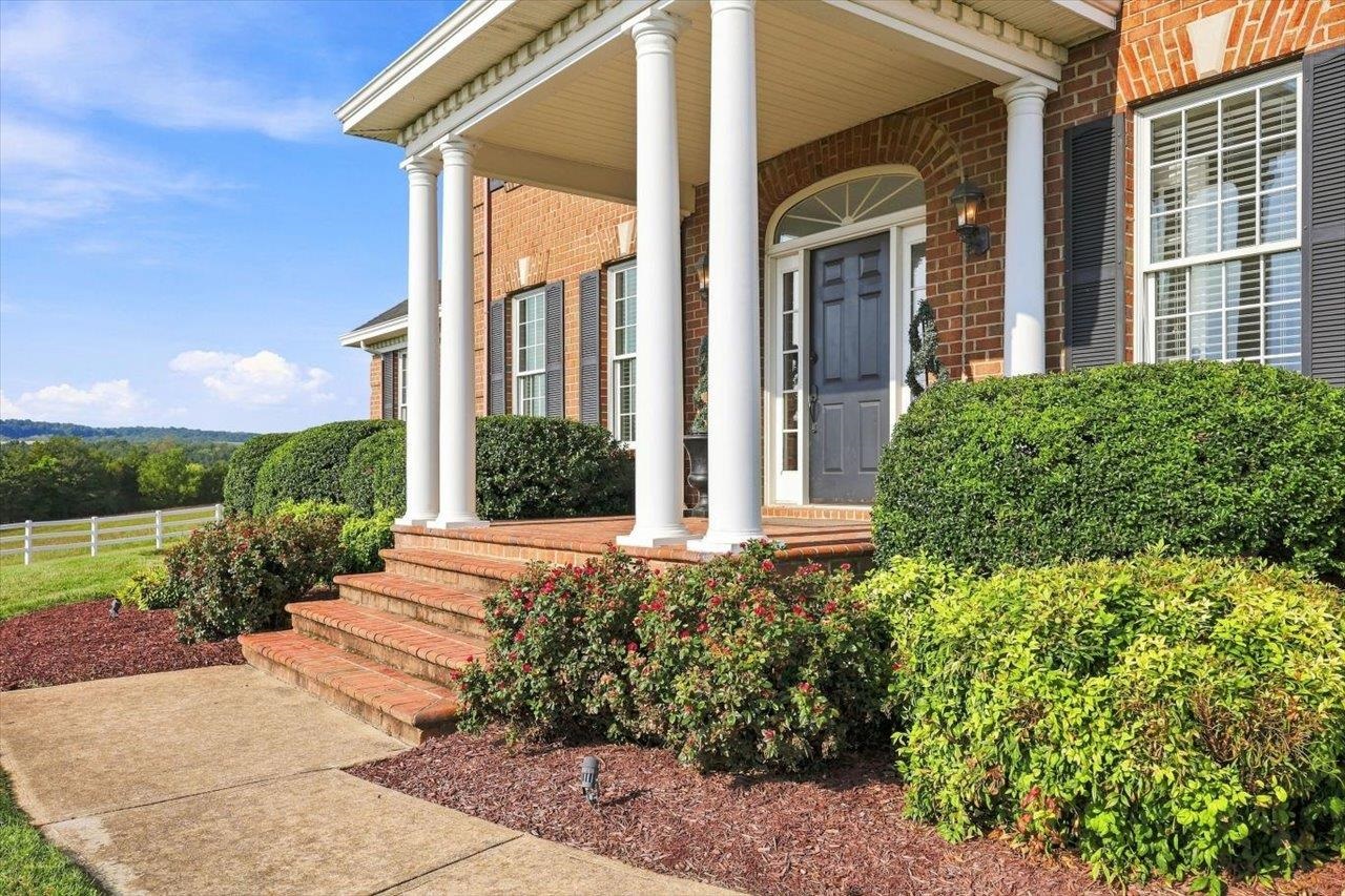 319 PARKINS LN, VERONA, Virginia 24482, 5 Bedrooms Bedrooms, ,3 BathroomsBathrooms,Residential,319 PARKINS LN,683012 MLS # 683012 319 PARKINS LN, VERONA, Virginia 24482, 5 Bedrooms Bedrooms, ,3 BathroomsBathrooms,Residential,319 PARKINS LN,683012 MLS # 683012