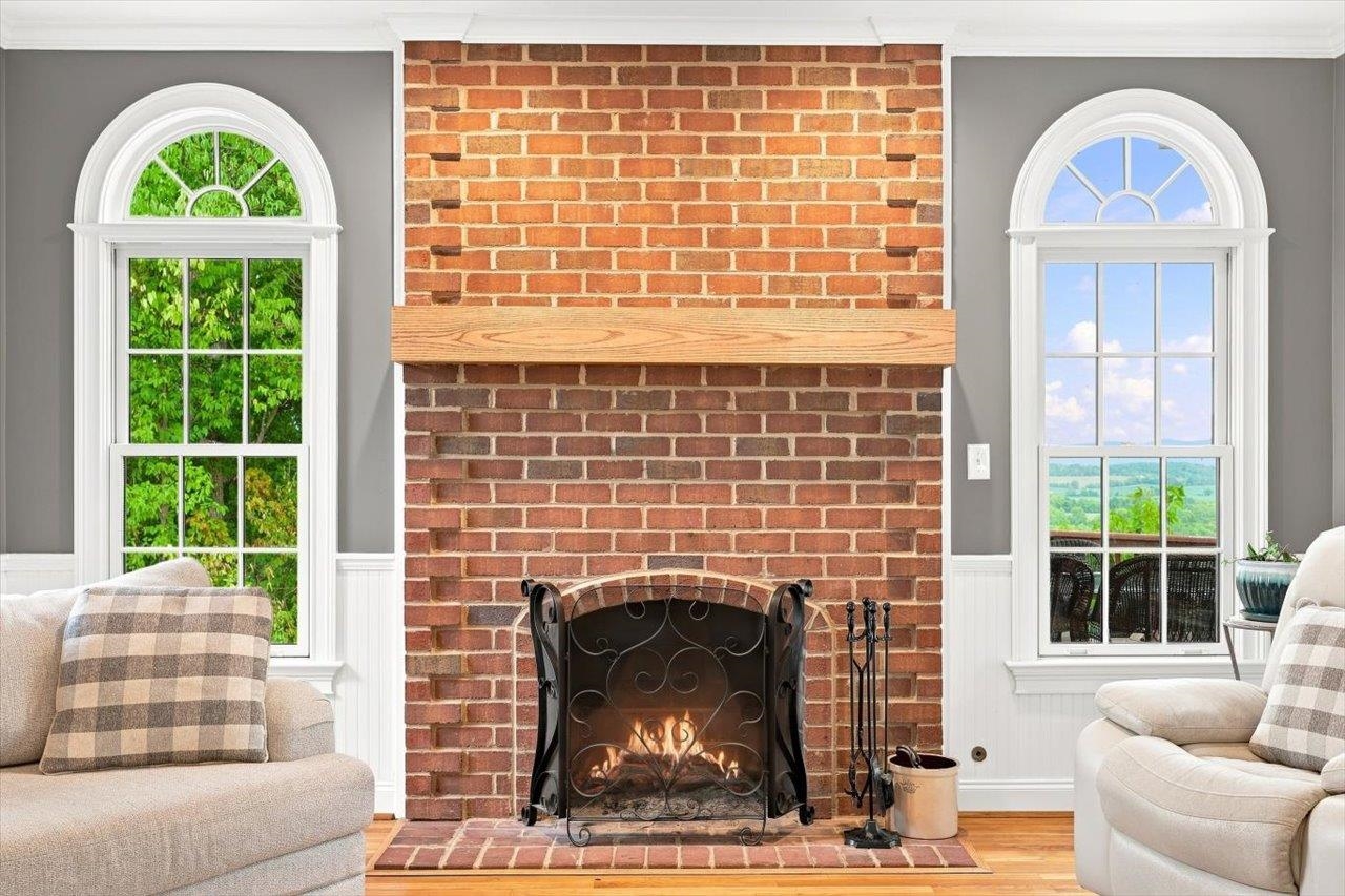 319 PARKINS LN, VERONA, Virginia 24482, 5 Bedrooms Bedrooms, ,3 BathroomsBathrooms,Residential,319 PARKINS LN,683012 MLS # 683012 319 PARKINS LN, VERONA, Virginia 24482, 5 Bedrooms Bedrooms, ,3 BathroomsBathrooms,Residential,319 PARKINS LN,683012 MLS # 683012