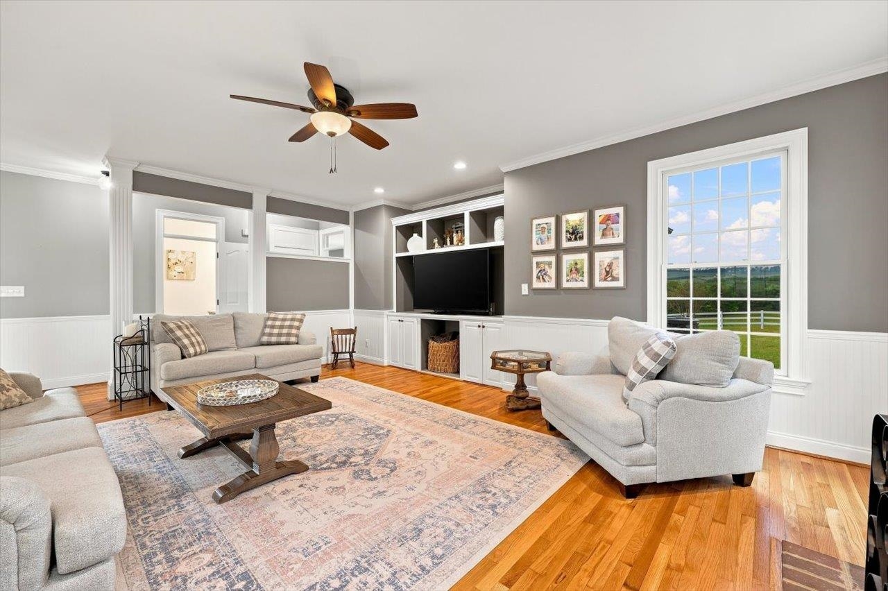 319 PARKINS LN, VERONA, Virginia 24482, 5 Bedrooms Bedrooms, ,3 BathroomsBathrooms,Residential,319 PARKINS LN,683012 MLS # 683012 319 PARKINS LN, VERONA, Virginia 24482, 5 Bedrooms Bedrooms, ,3 BathroomsBathrooms,Residential,319 PARKINS LN,683012 MLS # 683012
