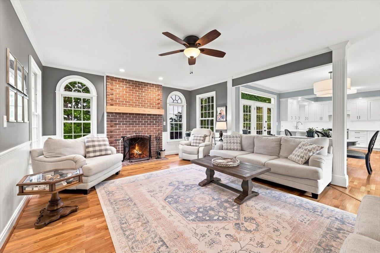 319 PARKINS LN, VERONA, Virginia 24482, 5 Bedrooms Bedrooms, ,3 BathroomsBathrooms,Residential,319 PARKINS LN,683012 MLS # 683012 319 PARKINS LN, VERONA, Virginia 24482, 5 Bedrooms Bedrooms, ,3 BathroomsBathrooms,Residential,319 PARKINS LN,683012 MLS # 683012