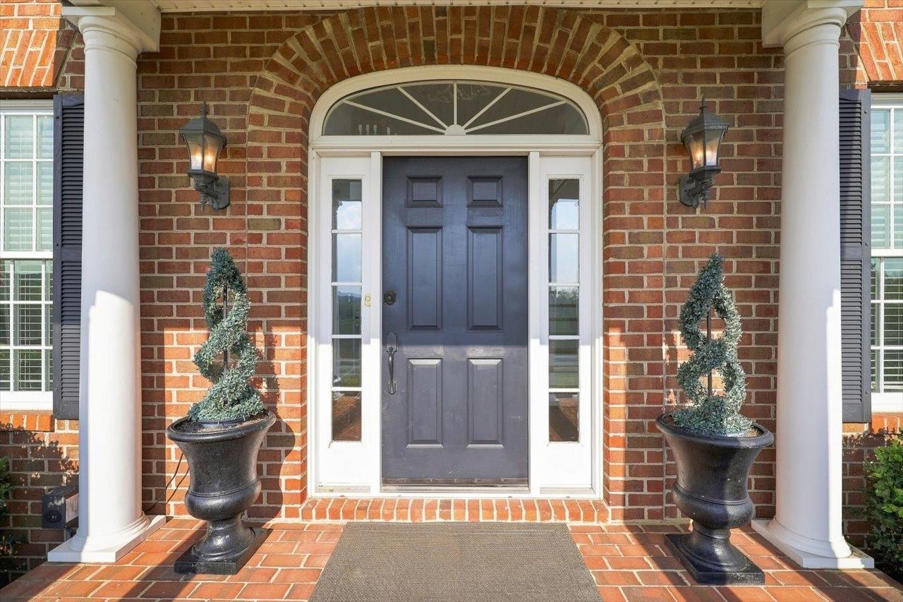 319 PARKINS LN, VERONA, Virginia 24482, 5 Bedrooms Bedrooms, ,3 BathroomsBathrooms,Residential,319 PARKINS LN,683012 MLS # 683012 319 PARKINS LN, VERONA, Virginia 24482, 5 Bedrooms Bedrooms, ,3 BathroomsBathrooms,Residential,319 PARKINS LN,683012 MLS # 683012