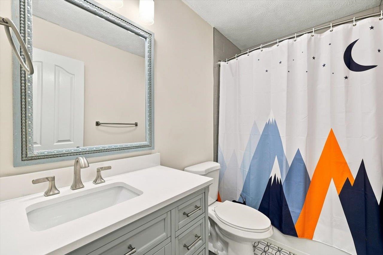 319 PARKINS LN, VERONA, Virginia 24482, 5 Bedrooms Bedrooms, ,3 BathroomsBathrooms,Residential,319 PARKINS LN,683012 MLS # 683012 319 PARKINS LN, VERONA, Virginia 24482, 5 Bedrooms Bedrooms, ,3 BathroomsBathrooms,Residential,319 PARKINS LN,683012 MLS # 683012