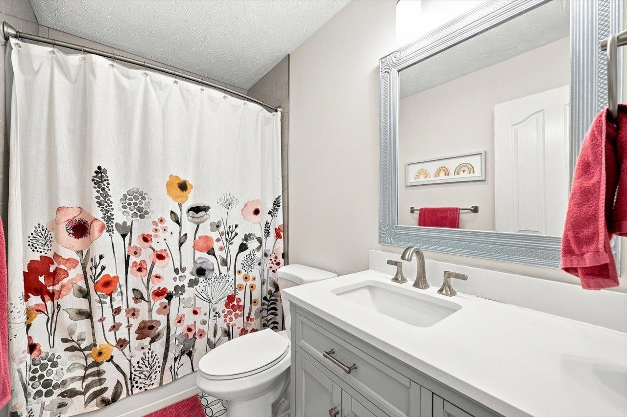 319 PARKINS LN, VERONA, Virginia 24482, 5 Bedrooms Bedrooms, ,3 BathroomsBathrooms,Residential,319 PARKINS LN,683012 MLS # 683012 319 PARKINS LN, VERONA, Virginia 24482, 5 Bedrooms Bedrooms, ,3 BathroomsBathrooms,Residential,319 PARKINS LN,683012 MLS # 683012