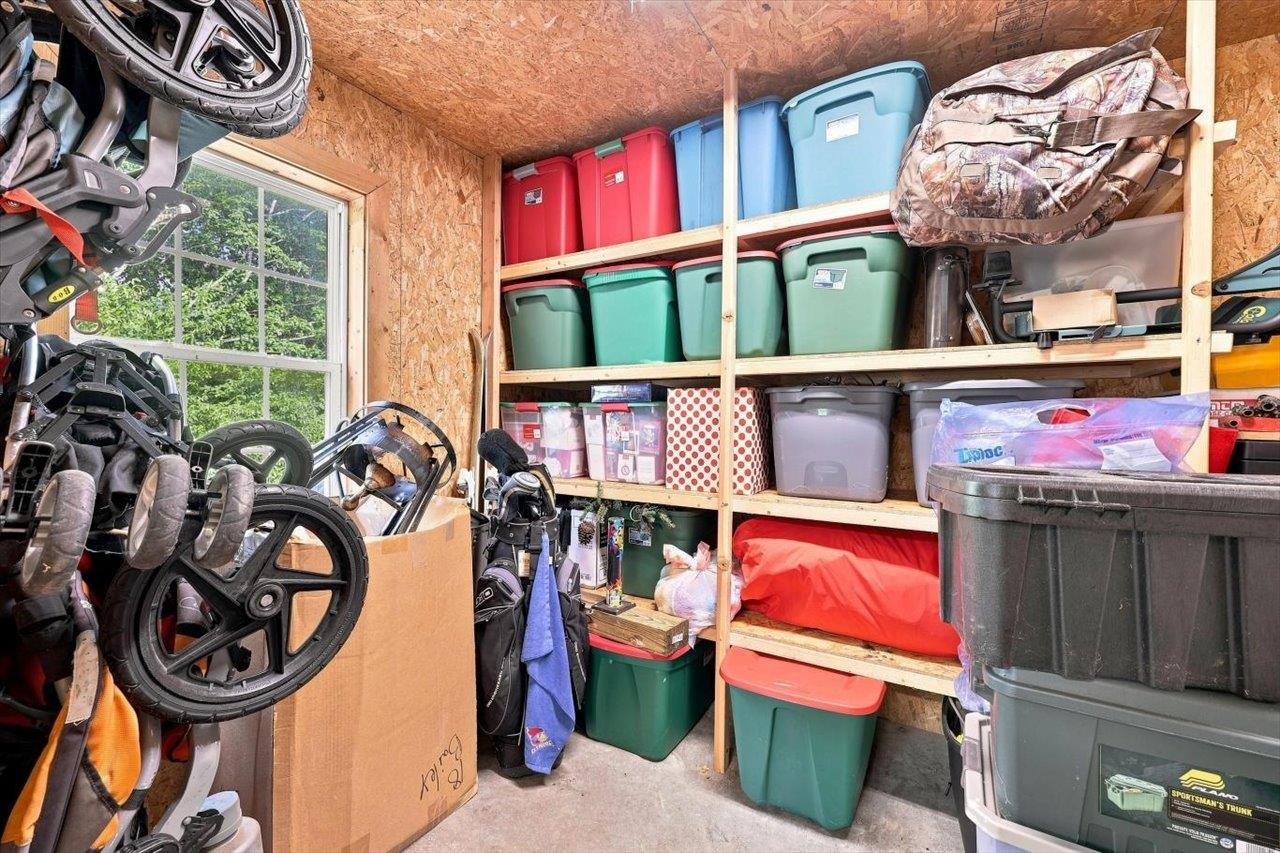 319 PARKINS LN, VERONA, Virginia 24482, 5 Bedrooms Bedrooms, ,3 BathroomsBathrooms,Residential,319 PARKINS LN,683012 MLS # 683012 319 PARKINS LN, VERONA, Virginia 24482, 5 Bedrooms Bedrooms, ,3 BathroomsBathrooms,Residential,319 PARKINS LN,683012 MLS # 683012