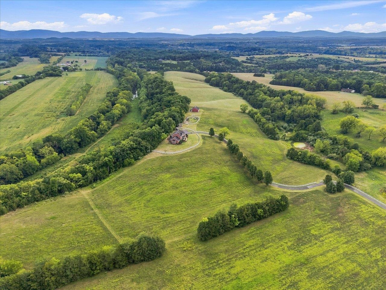 319 PARKINS LN, VERONA, Virginia 24482, 5 Bedrooms Bedrooms, ,3 BathroomsBathrooms,Residential,319 PARKINS LN,683012 MLS # 683012 319 PARKINS LN, VERONA, Virginia 24482, 5 Bedrooms Bedrooms, ,3 BathroomsBathrooms,Residential,319 PARKINS LN,683012 MLS # 683012