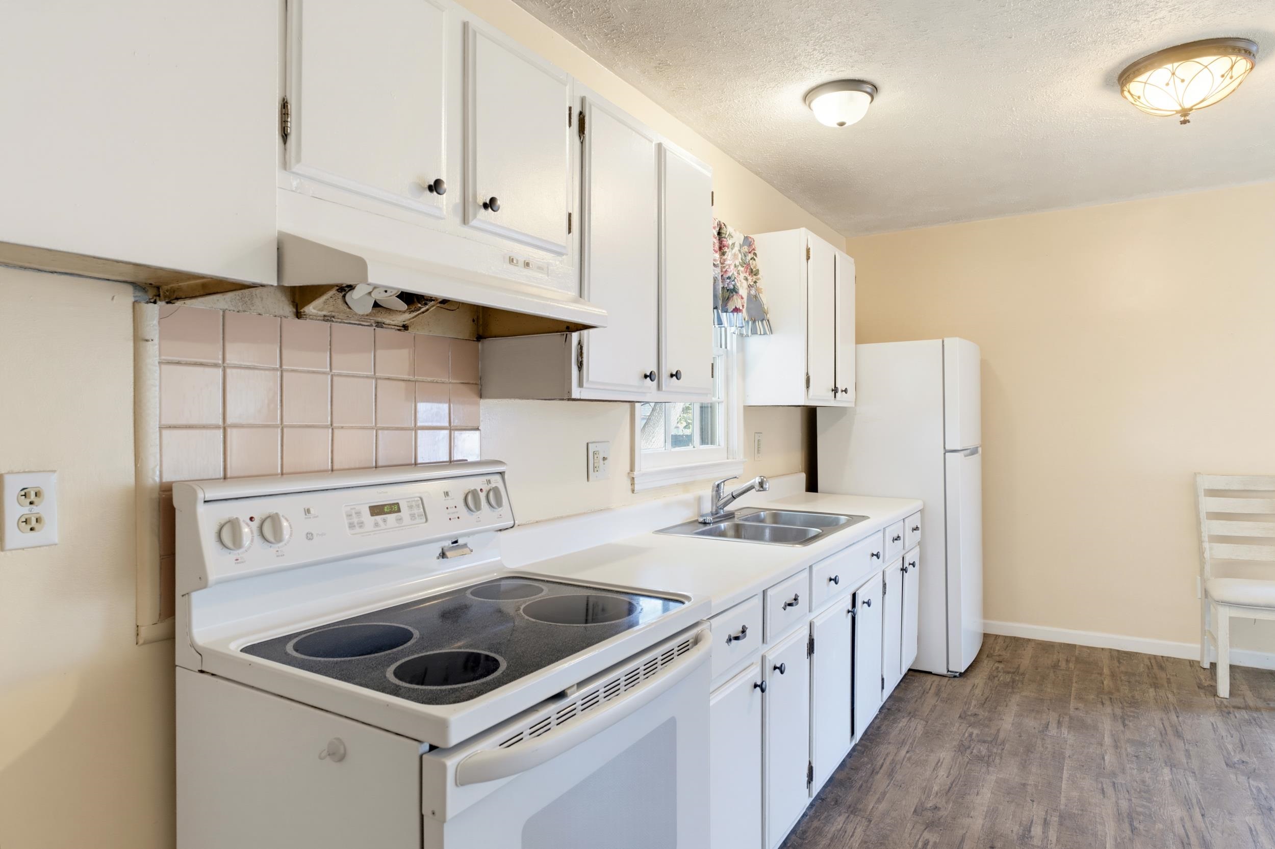 217 S WINCHESTER AVE, WAYNESBORO, Virginia 22980, 2 Bedrooms Bedrooms, ,1 BathroomBathrooms,Residential,217 S WINCHESTER AVE,683029 MLS # 683029 217 S WINCHESTER AVE, WAYNESBORO, Virginia 22980, 2 Bedrooms Bedrooms, ,1 BathroomBathrooms,Residential,217 S WINCHESTER AVE,683029 MLS # 683029