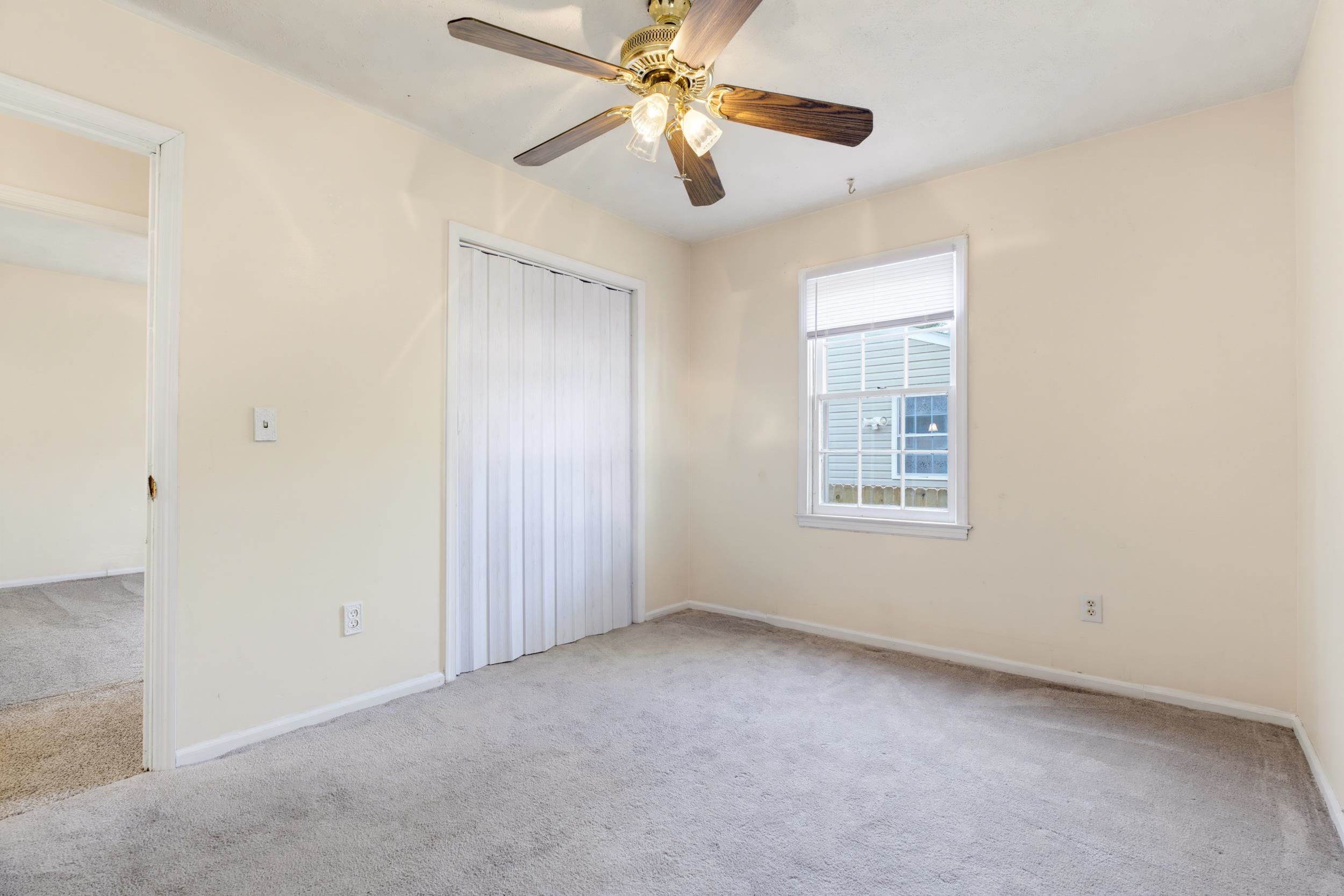 217 S WINCHESTER AVE, WAYNESBORO, Virginia 22980, 2 Bedrooms Bedrooms, ,1 BathroomBathrooms,Residential,217 S WINCHESTER AVE,683029 MLS # 683029 217 S WINCHESTER AVE, WAYNESBORO, Virginia 22980, 2 Bedrooms Bedrooms, ,1 BathroomBathrooms,Residential,217 S WINCHESTER AVE,683029 MLS # 683029