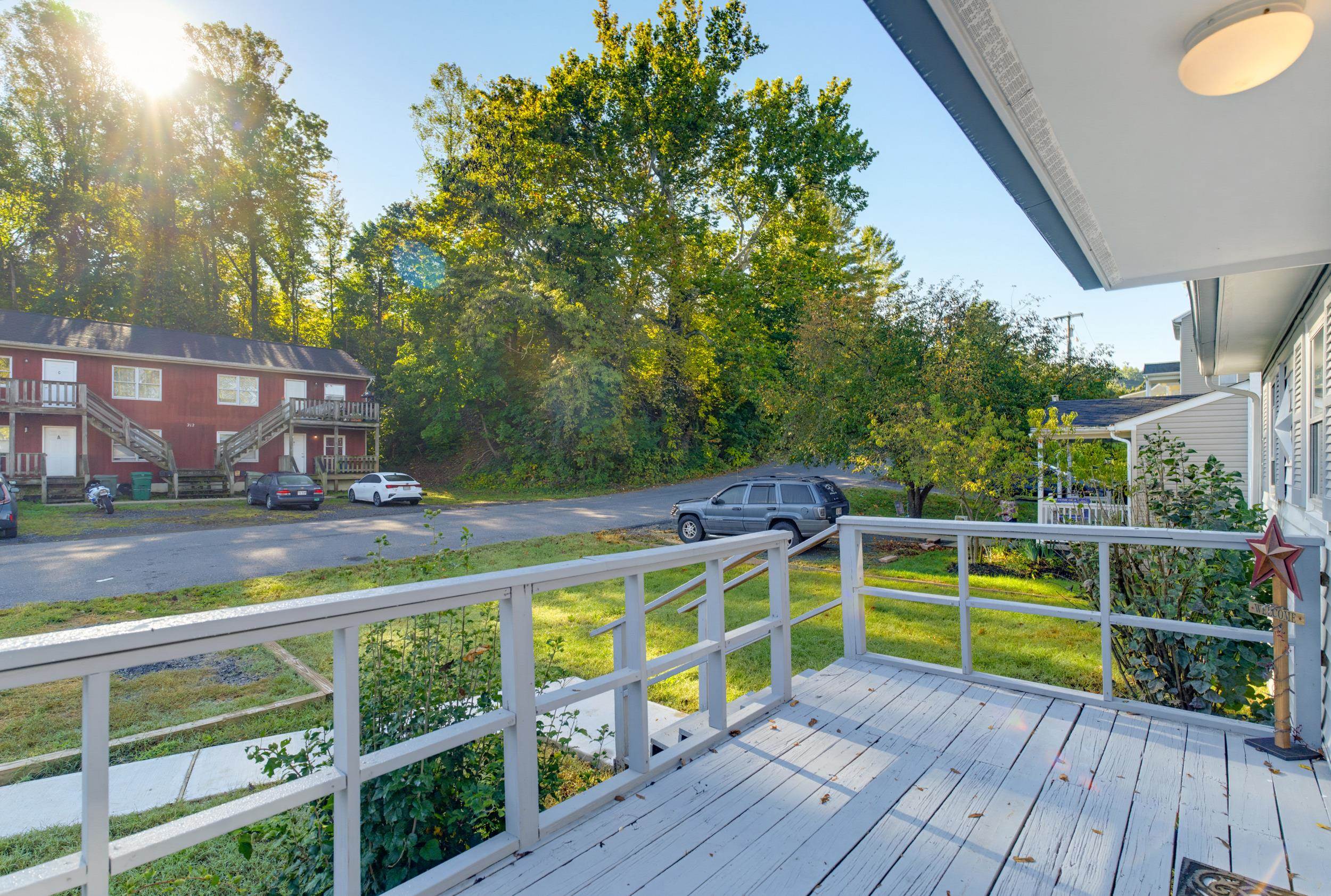 217 S WINCHESTER AVE, WAYNESBORO, Virginia 22980, 2 Bedrooms Bedrooms, ,1 BathroomBathrooms,Residential,217 S WINCHESTER AVE,683029 MLS # 683029 217 S WINCHESTER AVE, WAYNESBORO, Virginia 22980, 2 Bedrooms Bedrooms, ,1 BathroomBathrooms,Residential,217 S WINCHESTER AVE,683029 MLS # 683029