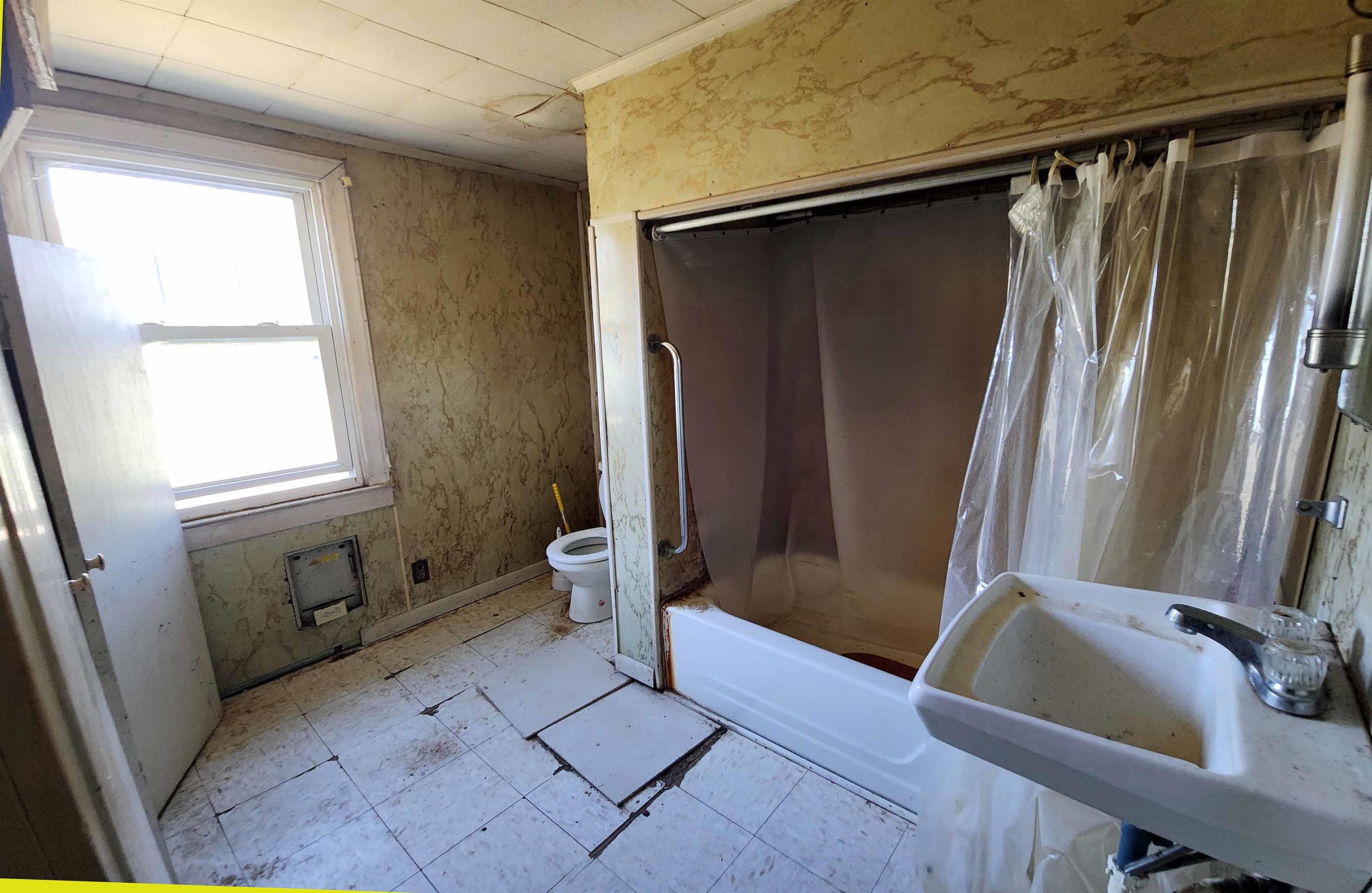 197 WALDROP RD, SWOOPE, Virginia 24479, 2 Bedrooms Bedrooms, ,1 BathroomBathrooms,Residential,197 WALDROP RD,683035 MLS # 683035 197 WALDROP RD, SWOOPE, Virginia 24479, 2 Bedrooms Bedrooms, ,1 BathroomBathrooms,Residential,197 WALDROP RD,683035 MLS # 683035