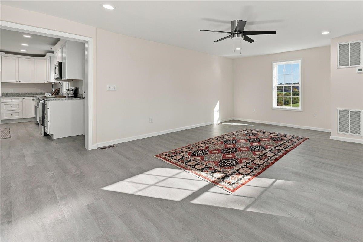 4091 SPRING HILL RD, STAUNTON, Virginia 24401, 3 Bedrooms Bedrooms, ,2 BathroomsBathrooms,Residential,4091 SPRING HILL RD,683037 MLS # 683037 4091 SPRING HILL RD, STAUNTON, Virginia 24401, 3 Bedrooms Bedrooms, ,2 BathroomsBathrooms,Residential,4091 SPRING HILL RD,683037 MLS # 683037