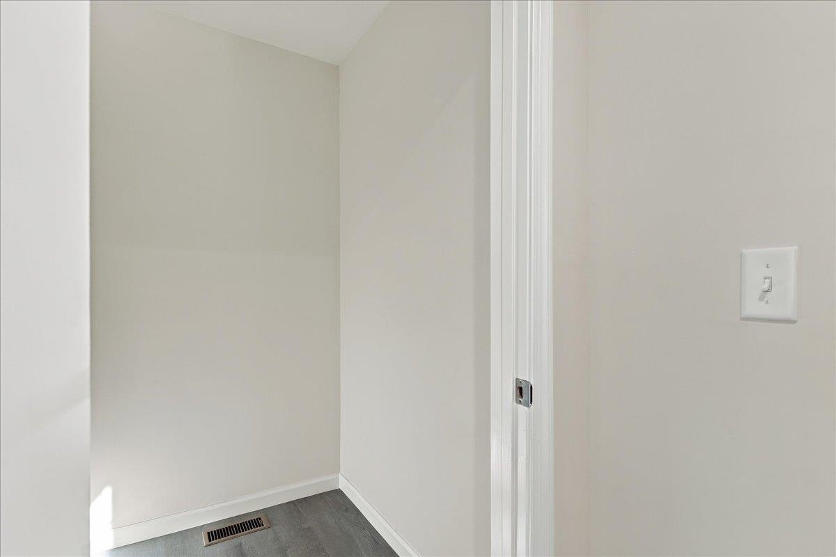 4091 SPRING HILL RD, STAUNTON, Virginia 24401, 3 Bedrooms Bedrooms, ,2 BathroomsBathrooms,Residential,4091 SPRING HILL RD,683037 MLS # 683037 4091 SPRING HILL RD, STAUNTON, Virginia 24401, 3 Bedrooms Bedrooms, ,2 BathroomsBathrooms,Residential,4091 SPRING HILL RD,683037 MLS # 683037